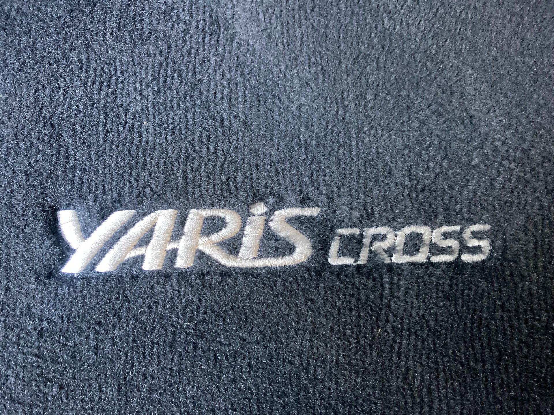 TOYOTA Yaris Cross 1.5 Premiere Edition e-CVT AWDi-image-10