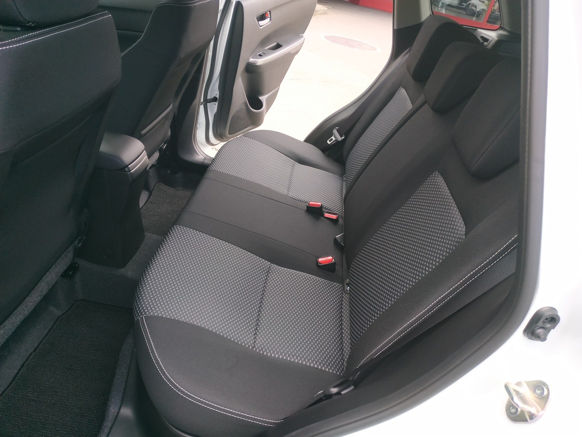 SUZUKI Vitara 1.4 Boosterjet Compact + 4x4 Hybrid Automatic-image-19