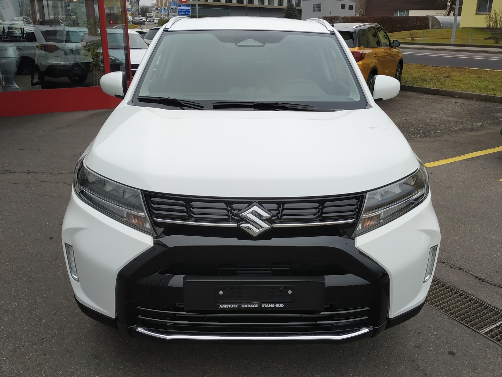 SUZUKI Vitara 1.4 Boosterjet Compact + 4x4 Hybrid Automatic-image-2