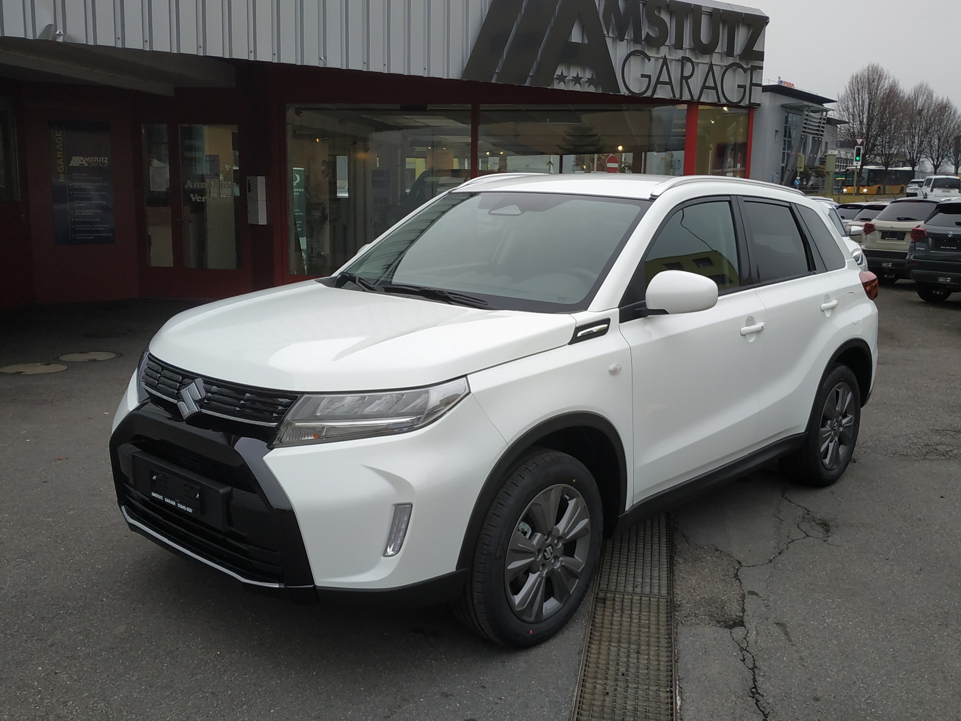 SUZUKI Vitara 1.4 Boosterjet Compact + 4x4 Hybrid Automatic-image-0