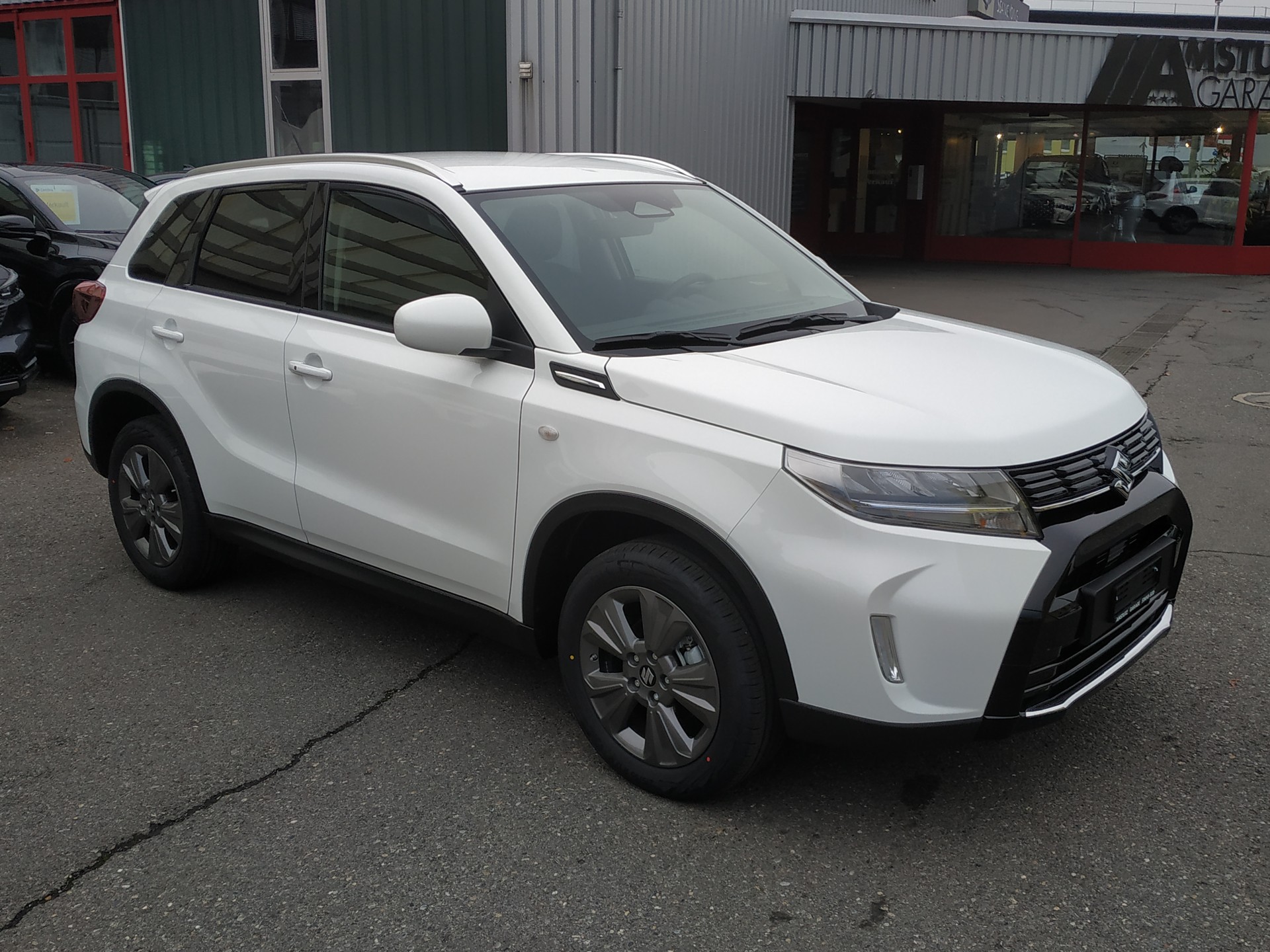 SUZUKI Vitara 1.4 Boosterjet Compact + 4x4 Hybrid Automatic-image-1