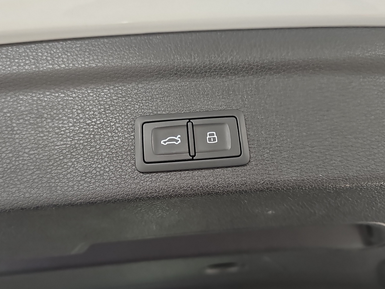 AUDI Q3 Sportback 35 TFSI S line Attraction S-tronic-image-13