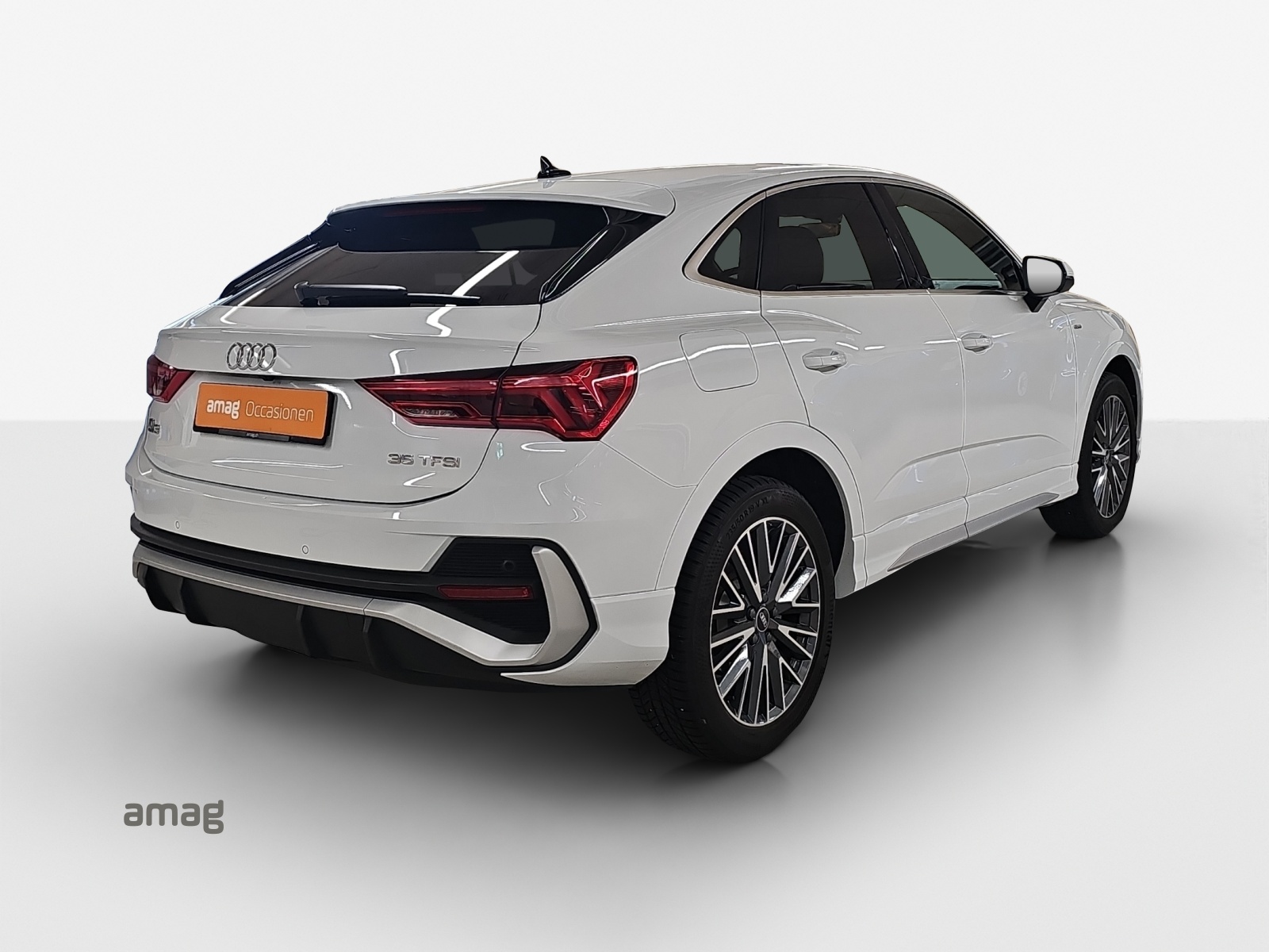 AUDI Q3 Sportback 35 TFSI S line Attraction S-tronic-image-4