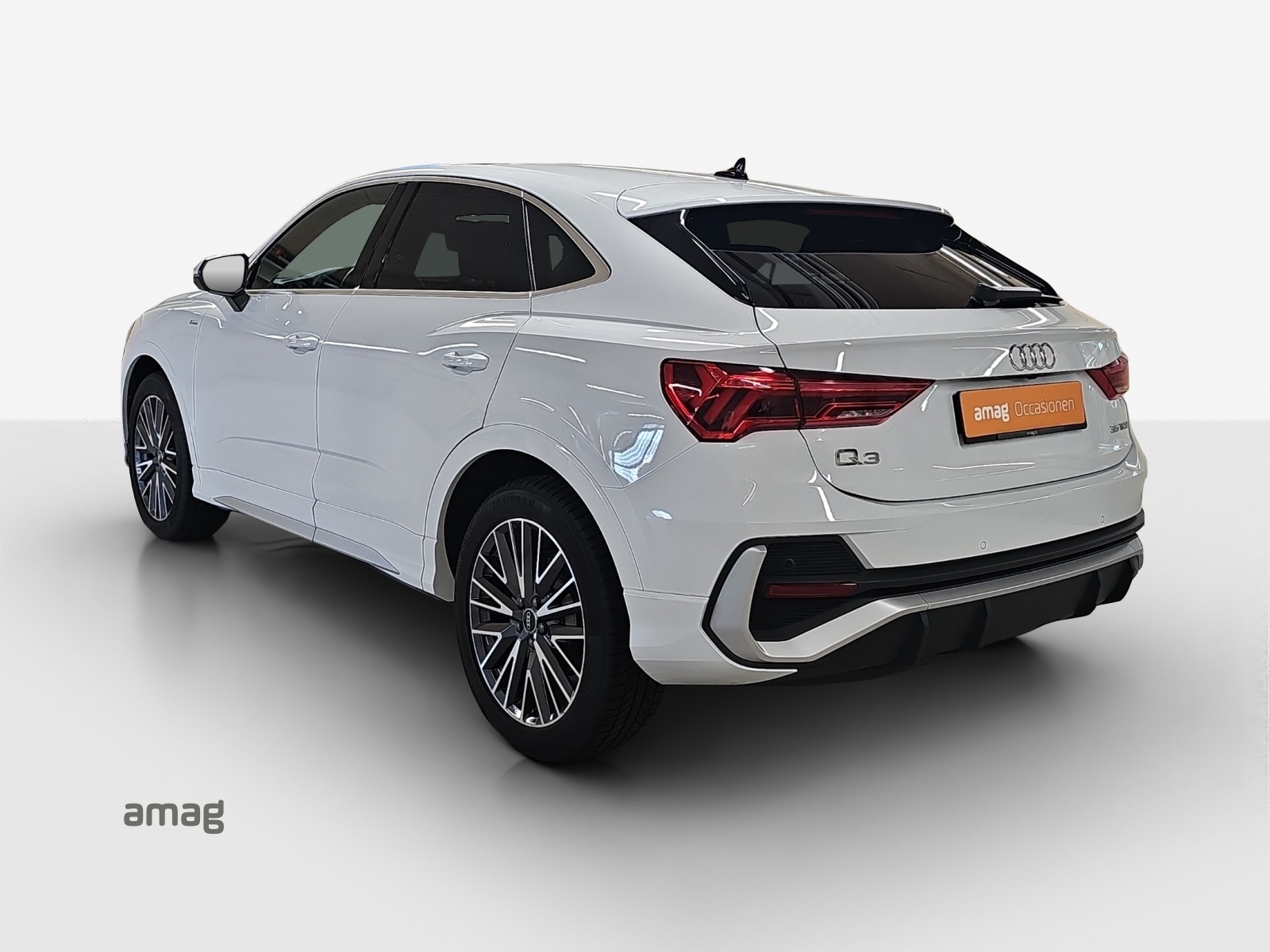 AUDI Q3 Sportback 35 TFSI S line Attraction S-tronic-image-2