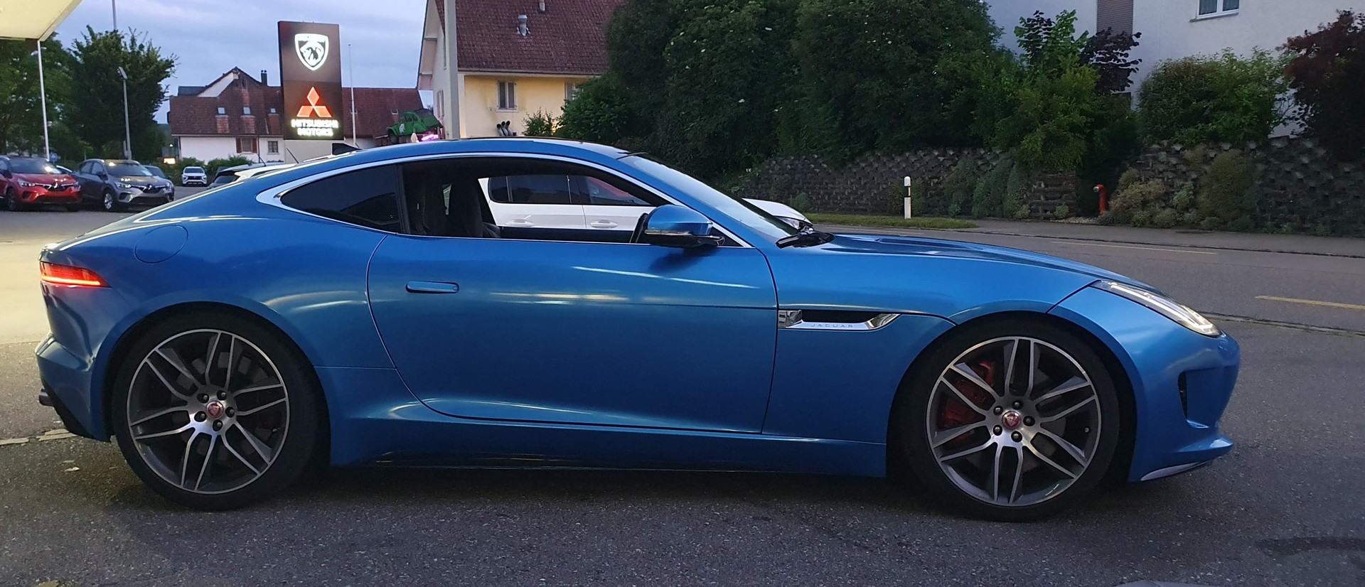 JAGUAR F-Type R 5.0 V8 S/C-image-9