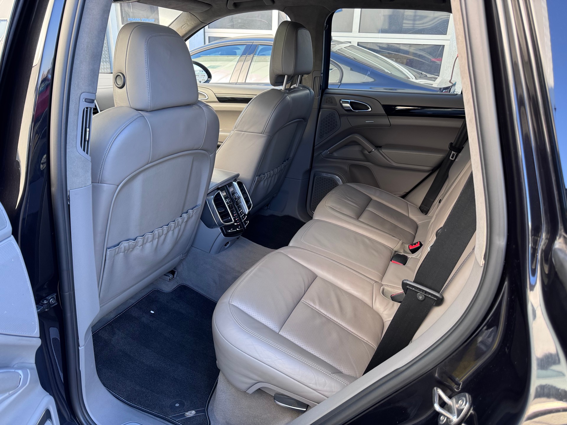 PORSCHE Cayenne Turbo - TechArt 'Magnum'-image-11