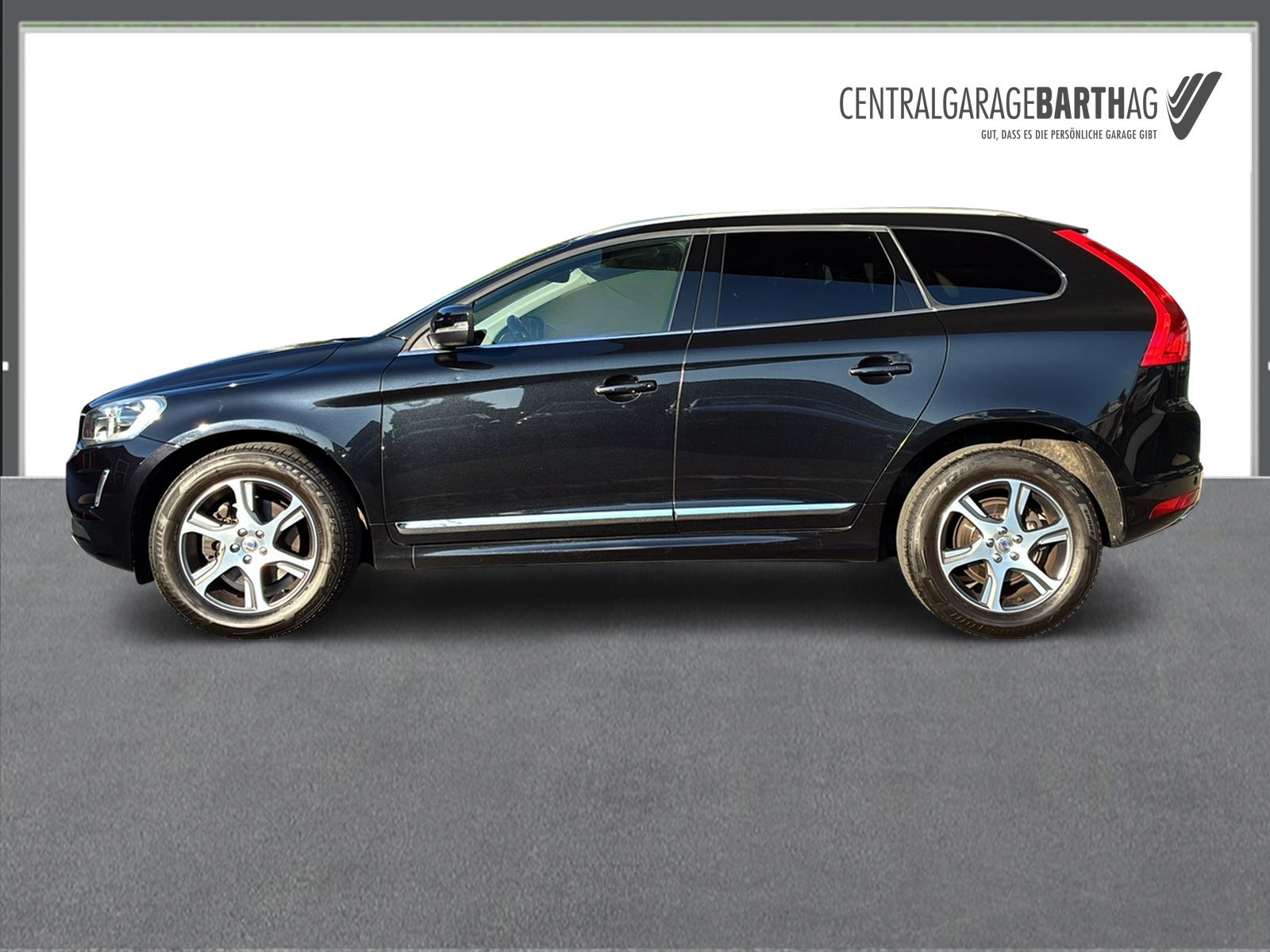 VOLVO XC60 3.0 T6 Summum AWD-image-3