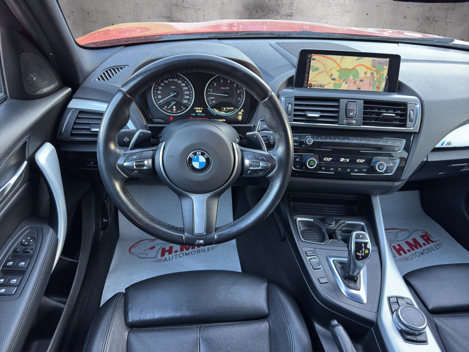 BMW M135i xDrive Steptronic-image-11