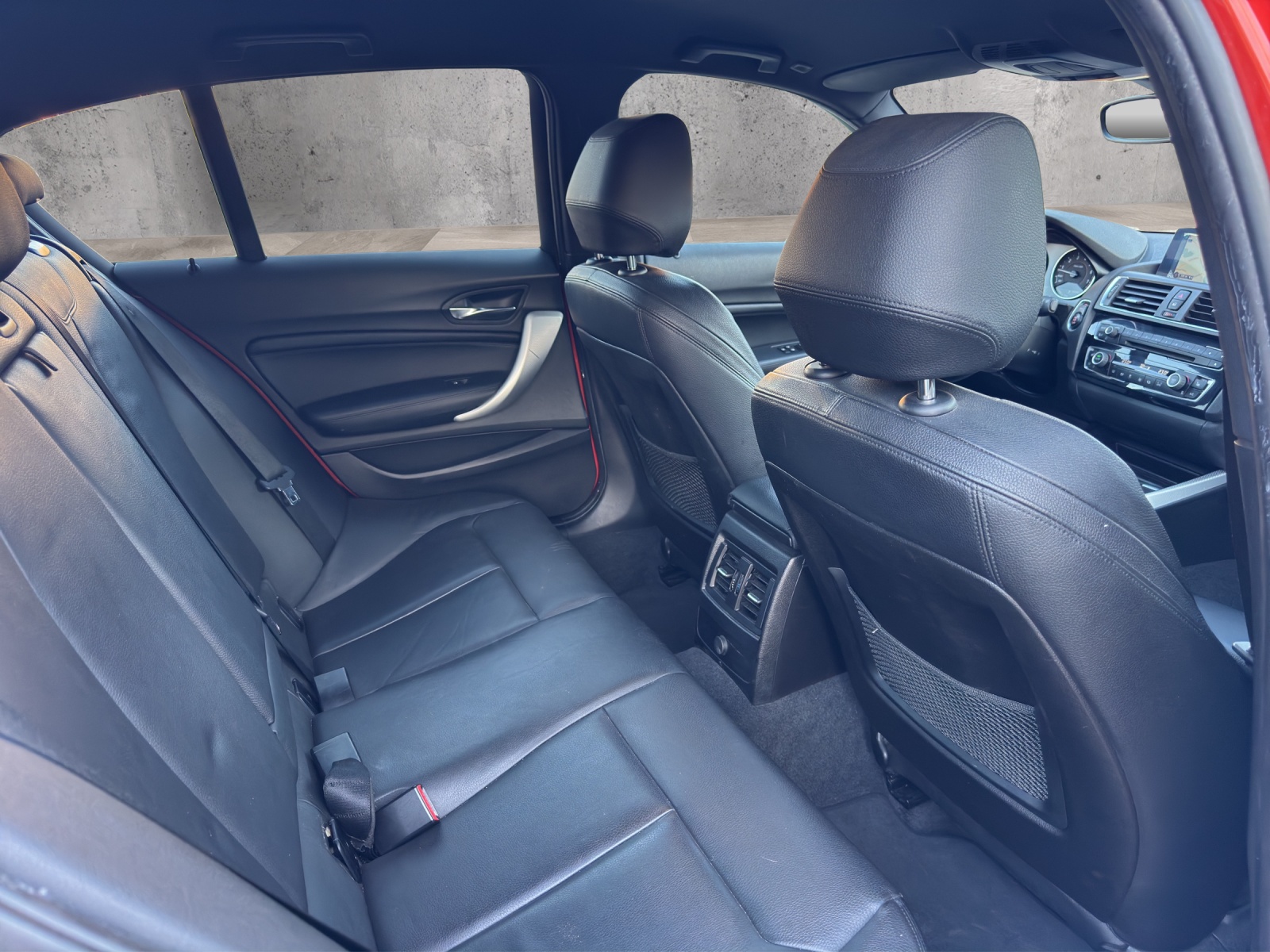BMW M135i xDrive Steptronic-image-14
