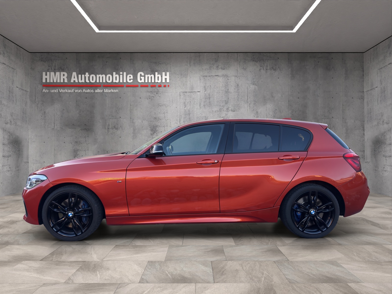 BMW M135i xDrive Steptronic-image-6