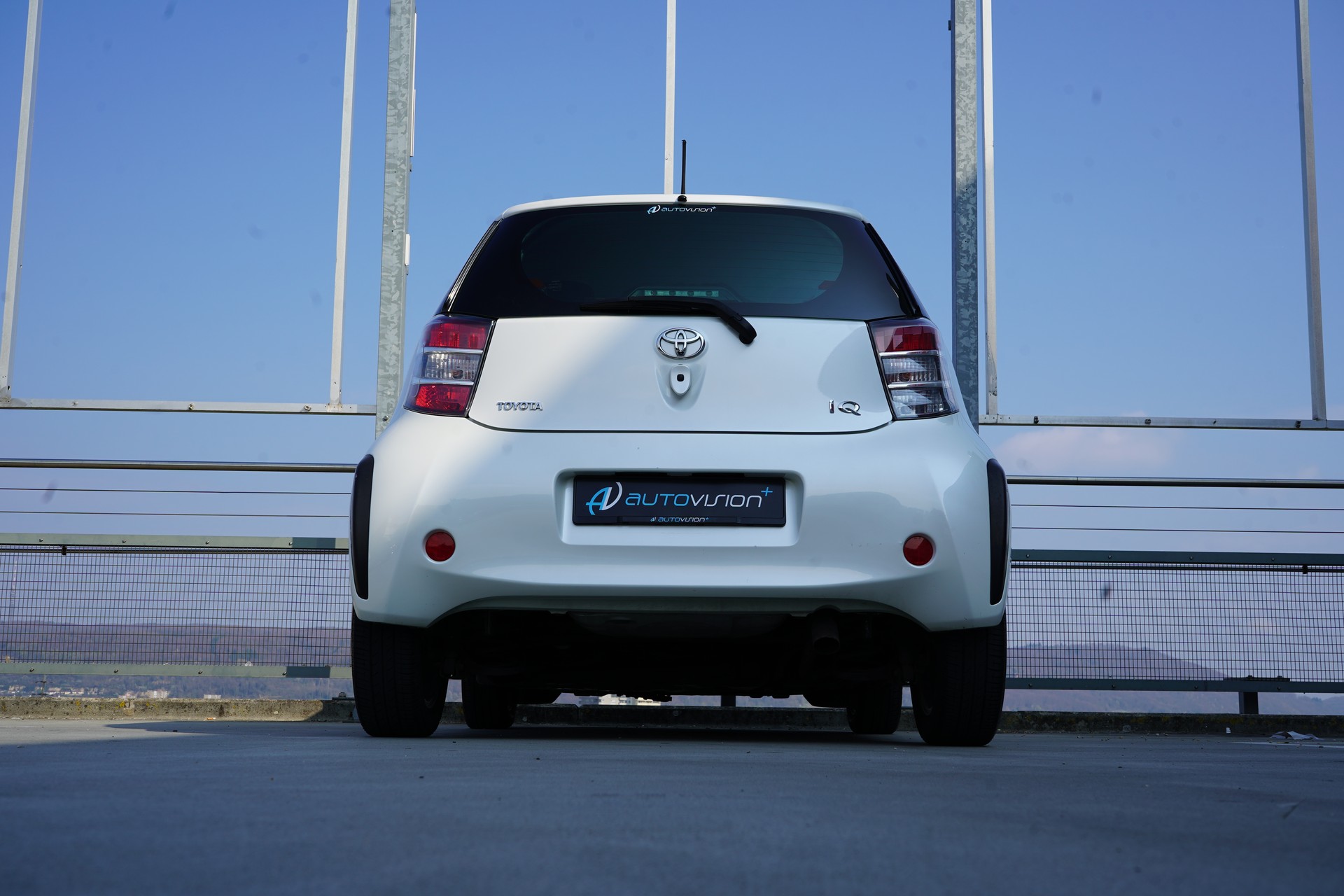 TOYOTA iQ3 1.33 DUAL VVT-i MULTIDRIVE l 98 PS-image-17