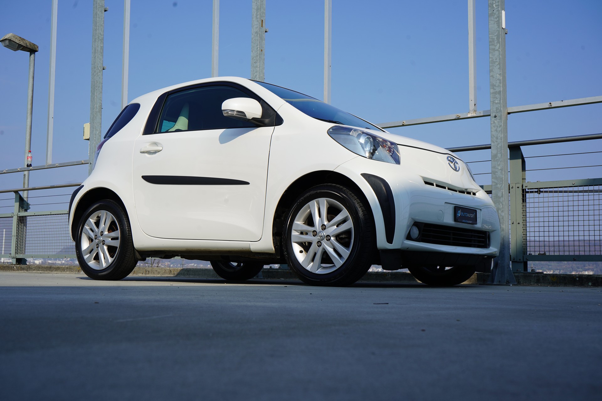 TOYOTA iQ3 1.33 DUAL VVT-i MULTIDRIVE l 98 PS-image-6