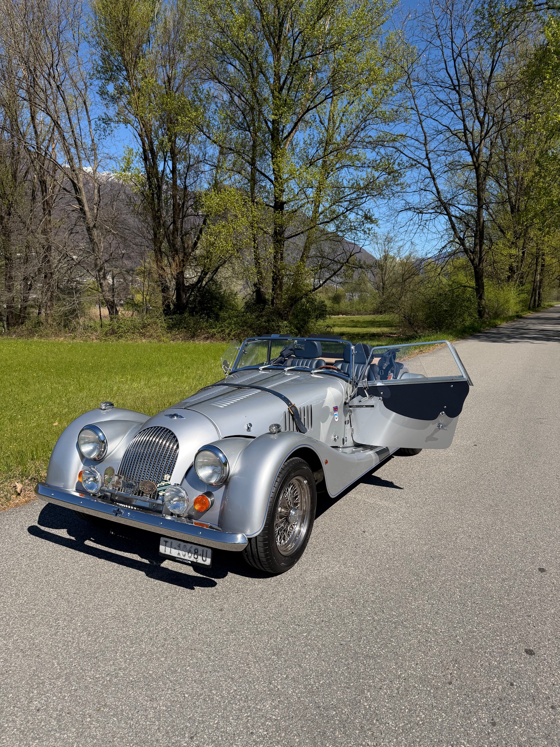 MORGAN PLUS 4-image-9