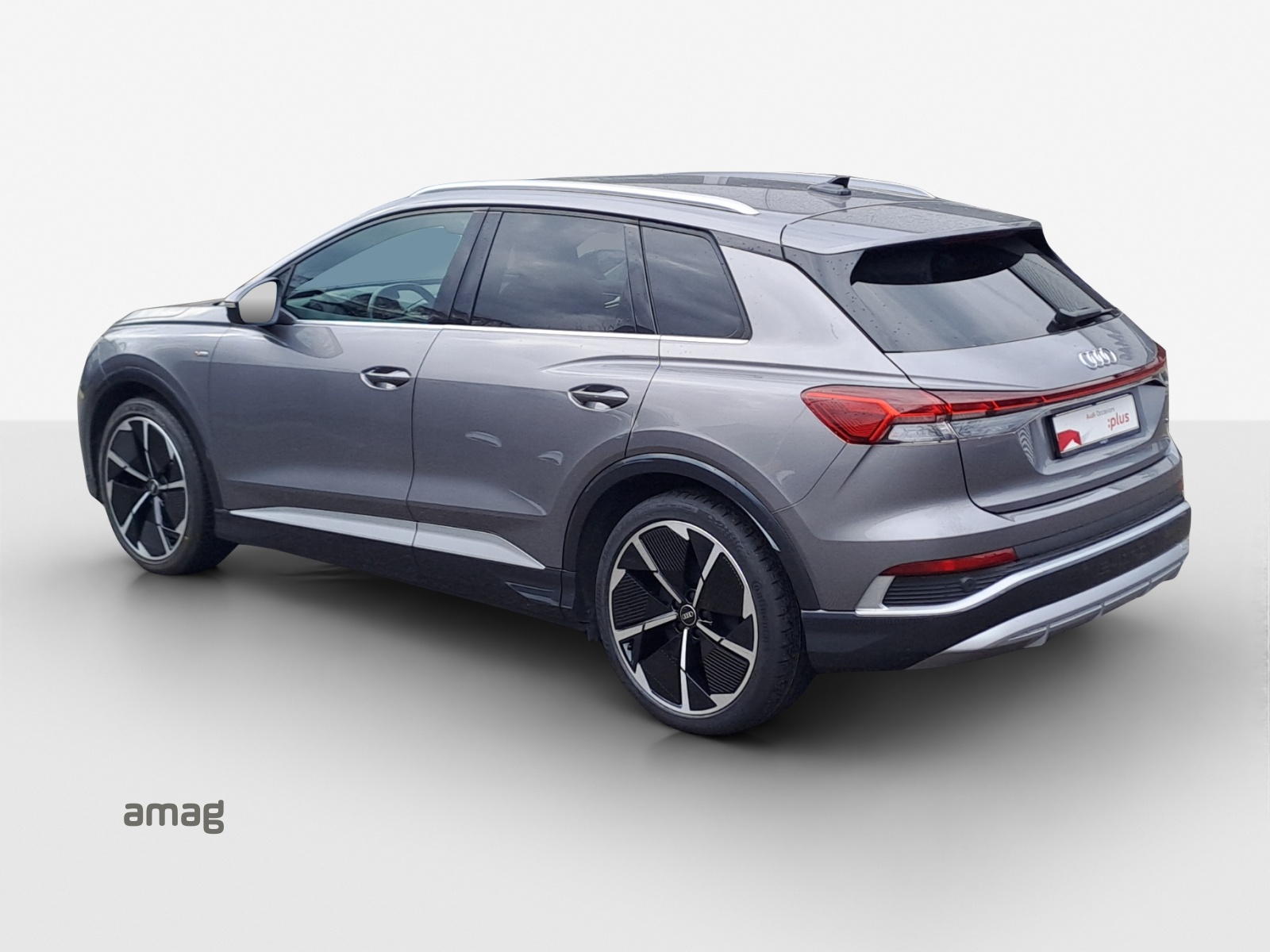 AUDI Q4 e-tron 50 quattro-image-3