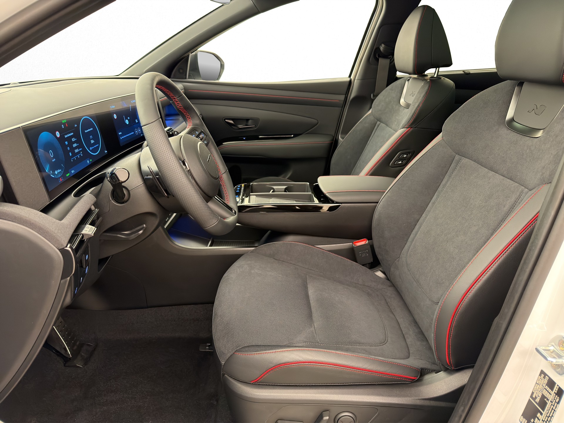 HYUNDAI Tucson 1.6 T-GDi HEV N-Line 4WD Sunroof-image-6