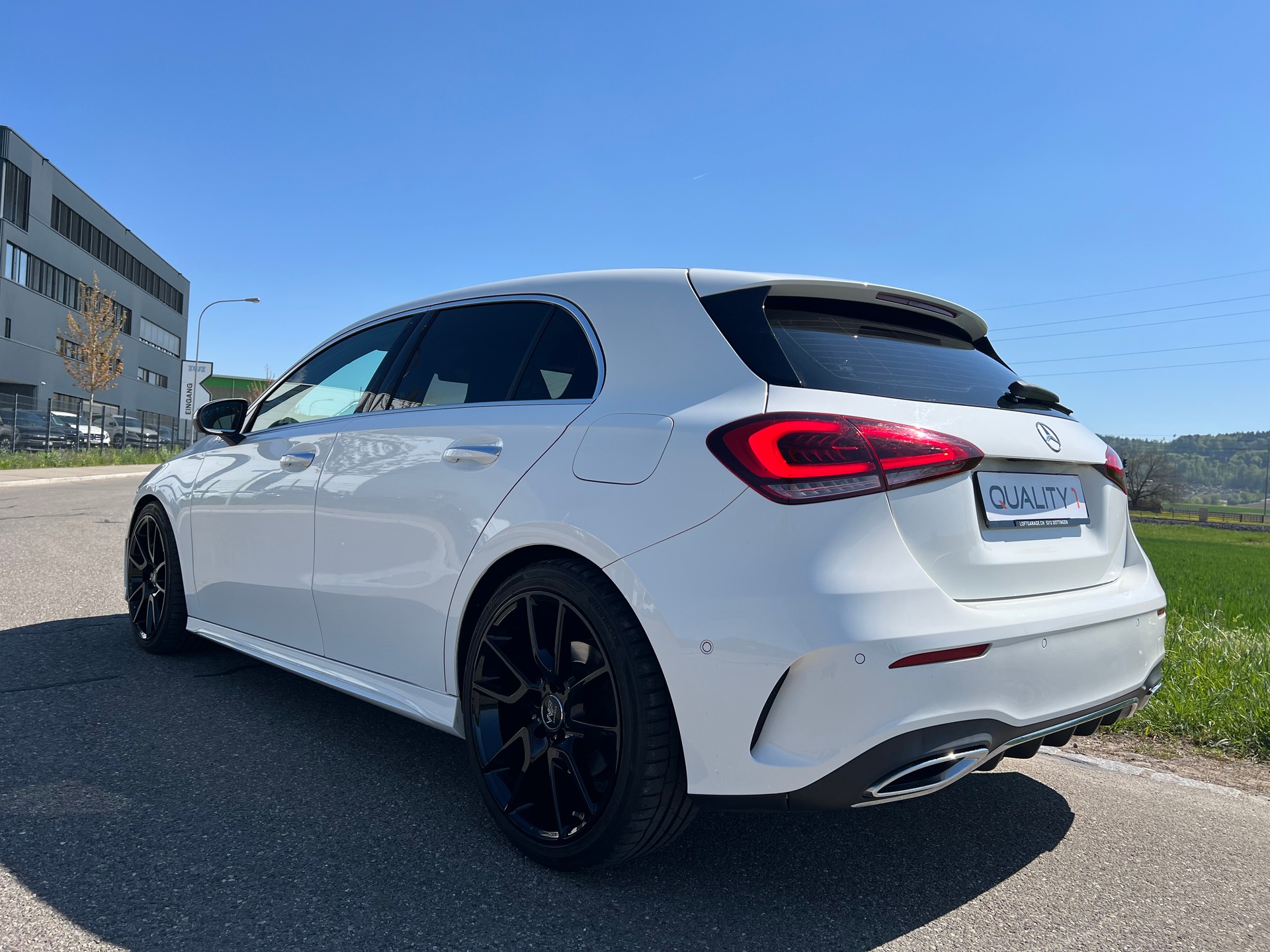MERCEDES-BENZ A 200 AMG Line 7G-DCT-image-7
