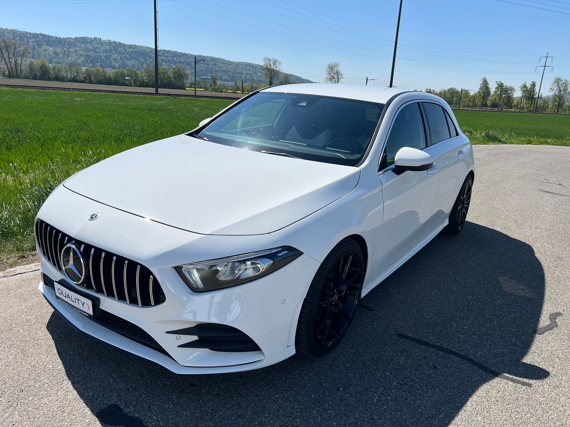 MERCEDES-BENZ A 200 AMG Line 7G-DCT-image-1