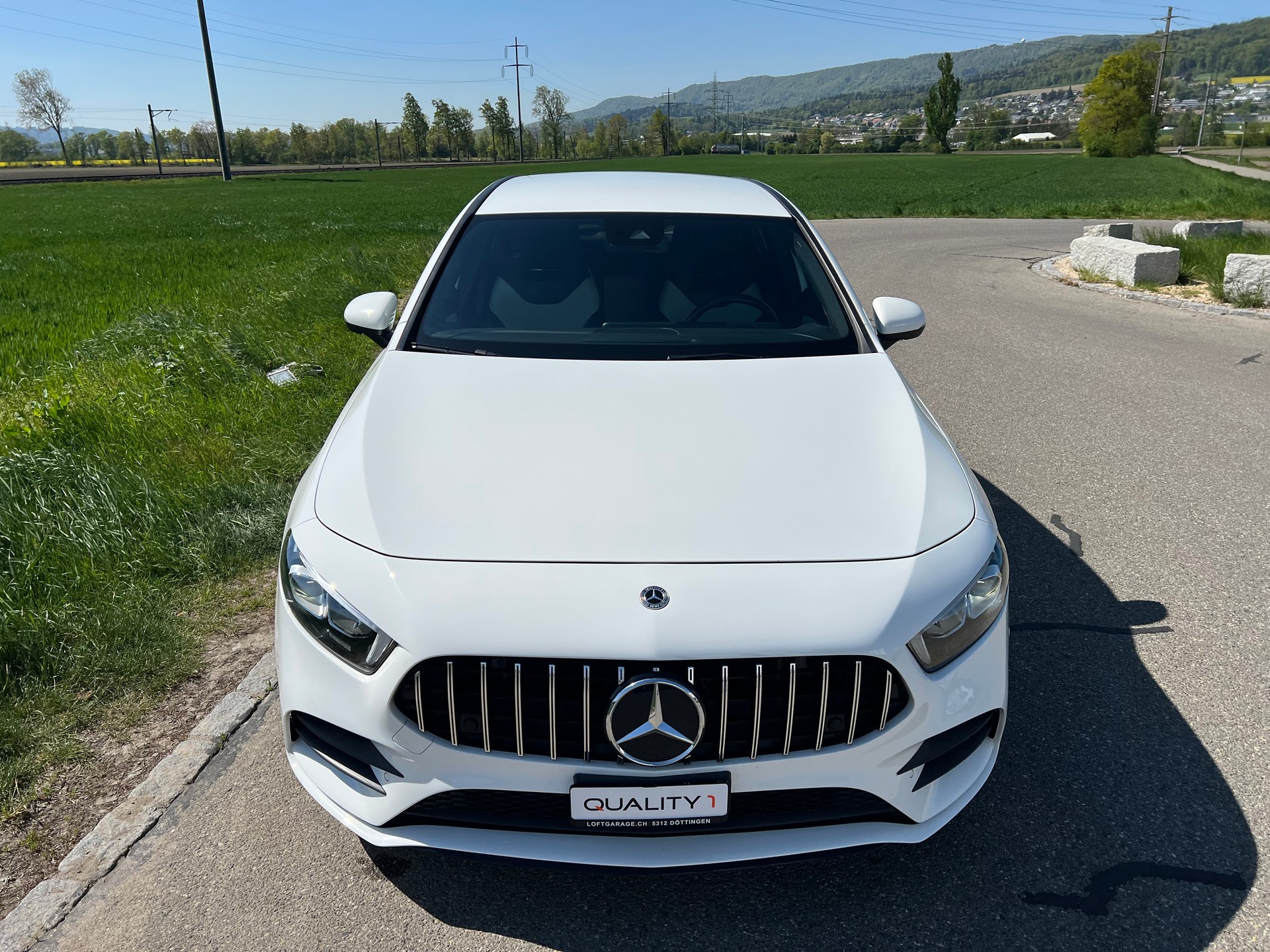 MERCEDES-BENZ A 200 AMG Line 7G-DCT-image-6