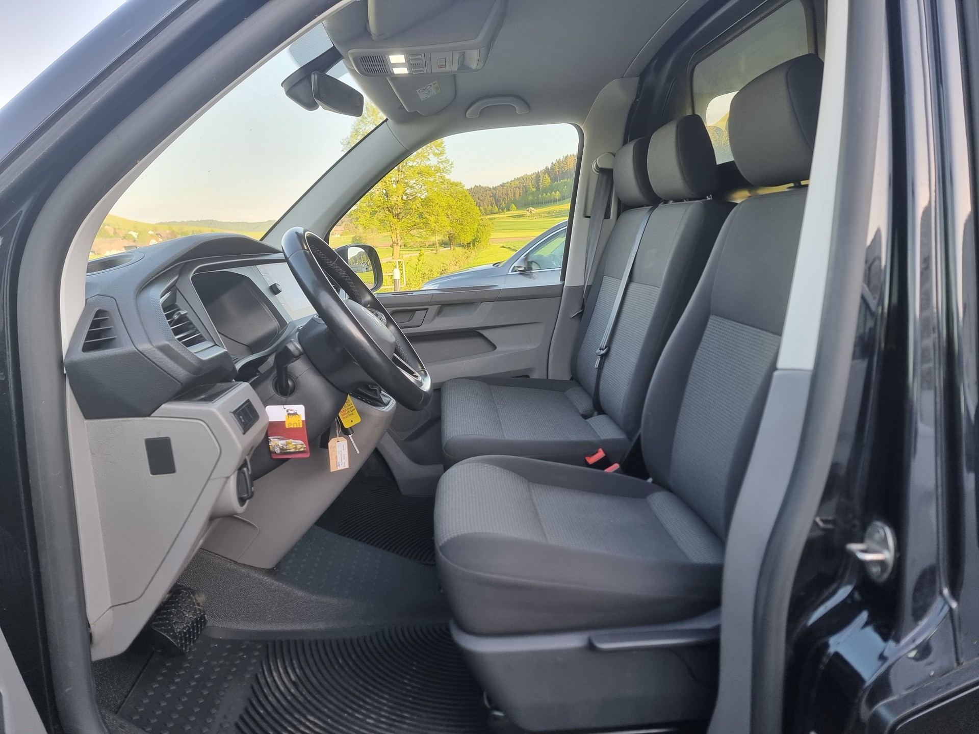 VW T6.1 2.0 Bi-TDI 4Motion DSG-image-10
