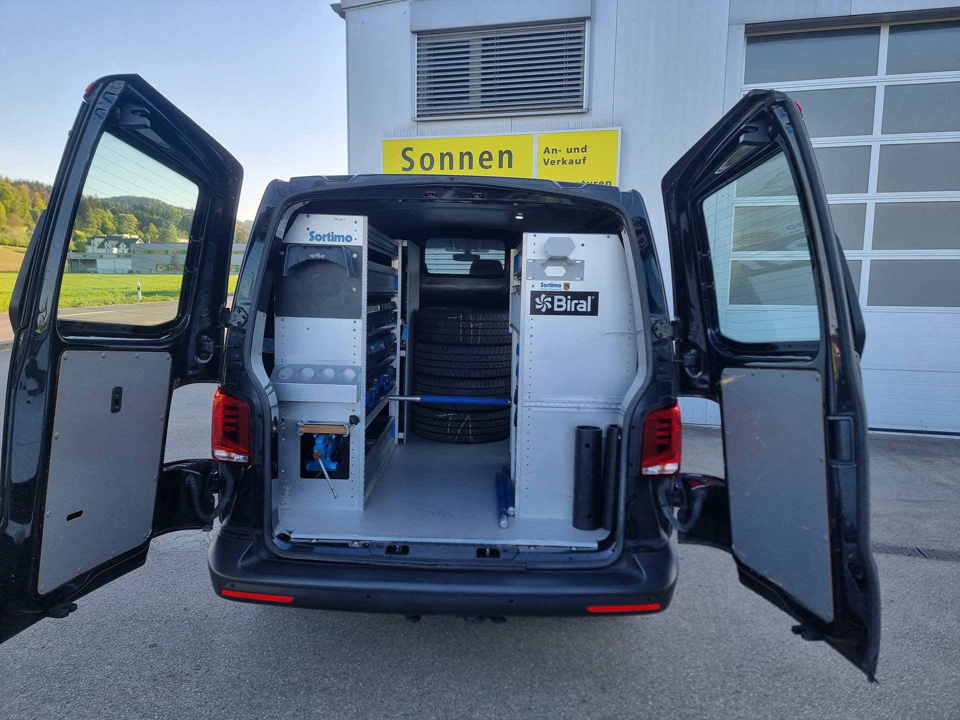 VW T6.1 2.0 Bi-TDI 4Motion DSG-image-7