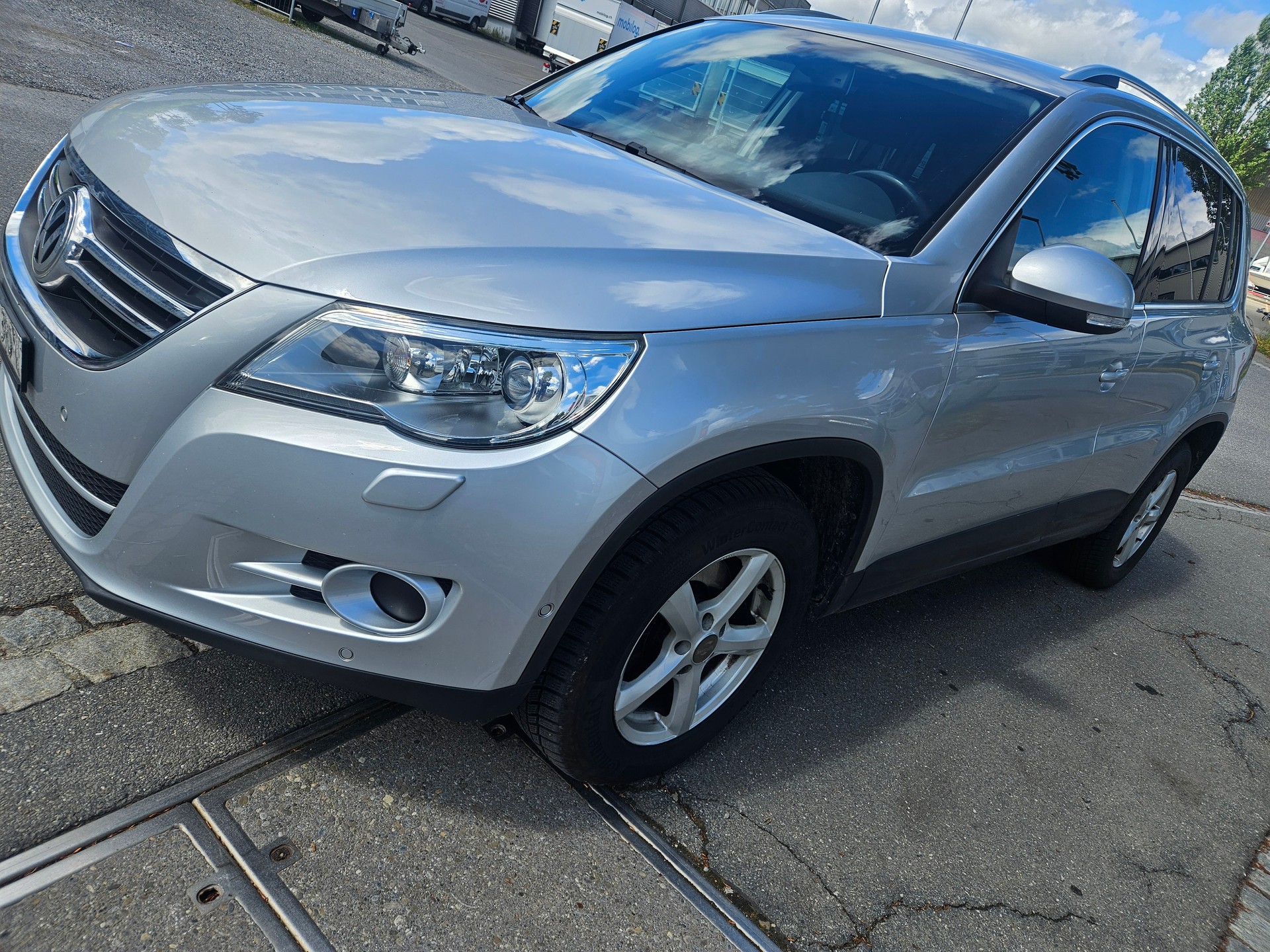 VW Tiguan 2.0 TSI Sport&Style DSG-image-2