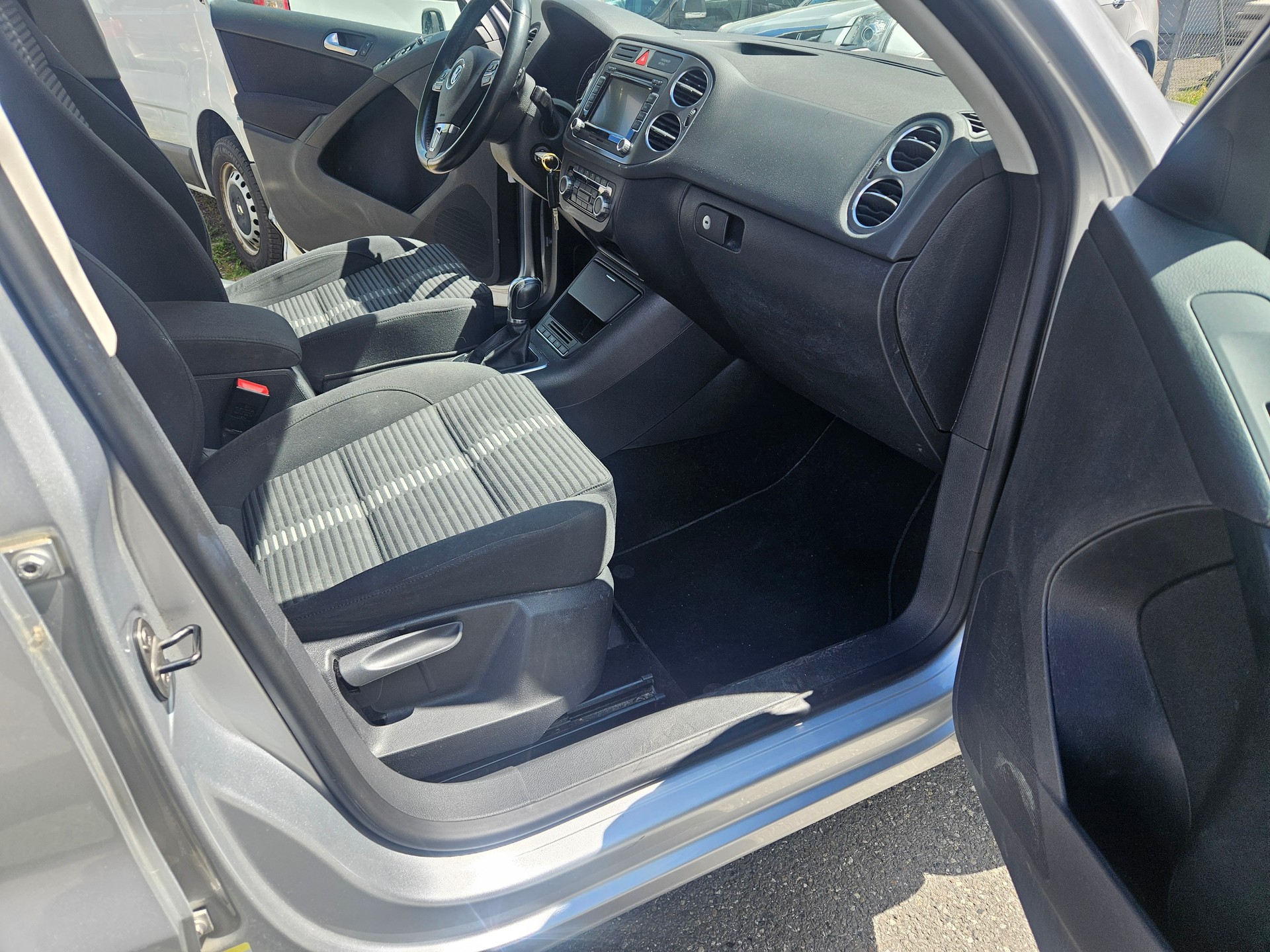 VW Tiguan 2.0 TSI Sport&Style DSG-image-6
