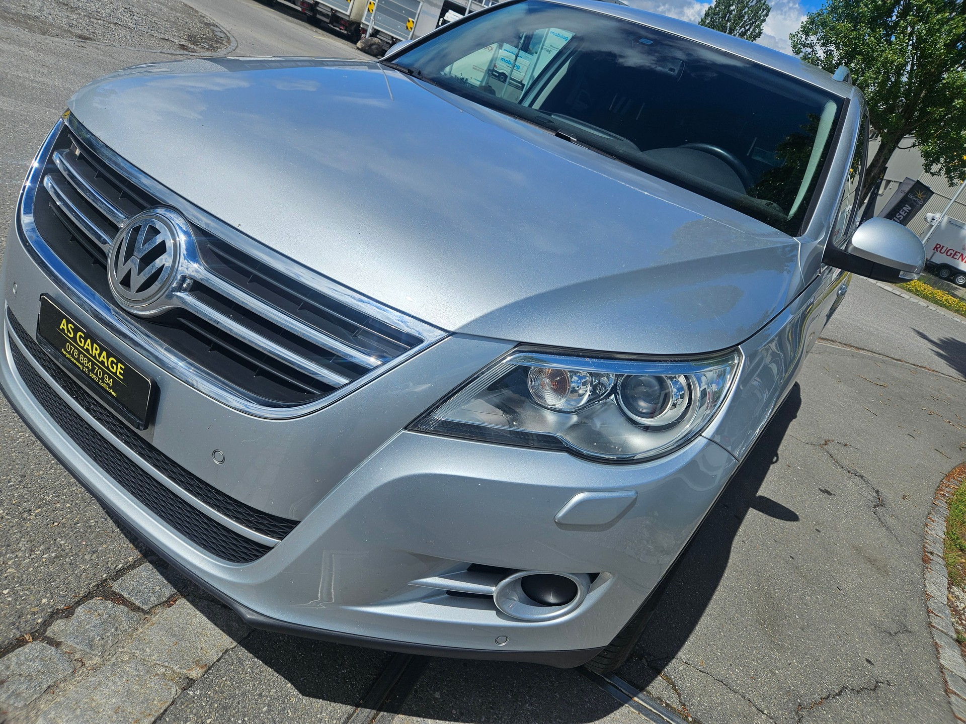VW Tiguan 2.0 TSI Sport&Style DSG-image-4