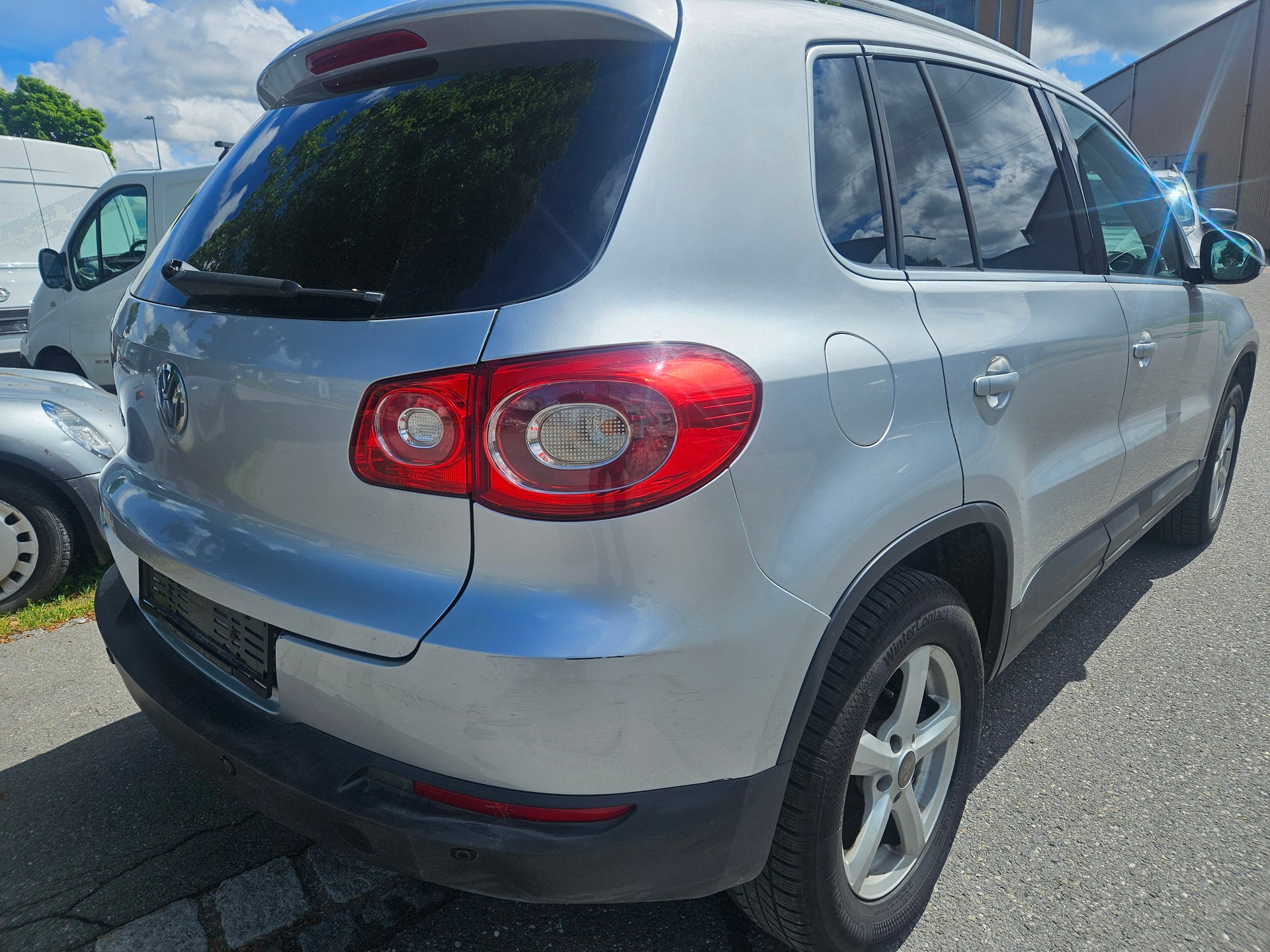 VW Tiguan 2.0 TSI Sport&Style DSG-image-3