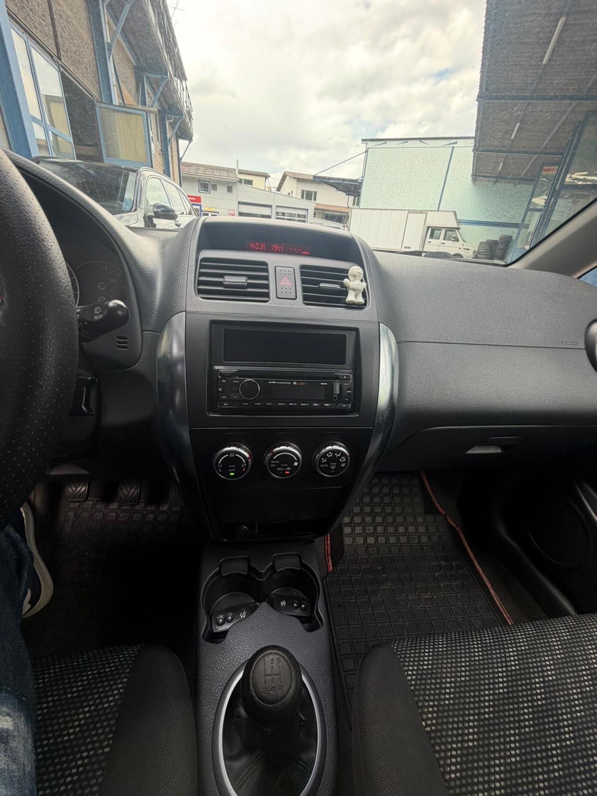 SUZUKI SX4 1.6 16V GL 2WD-image-4