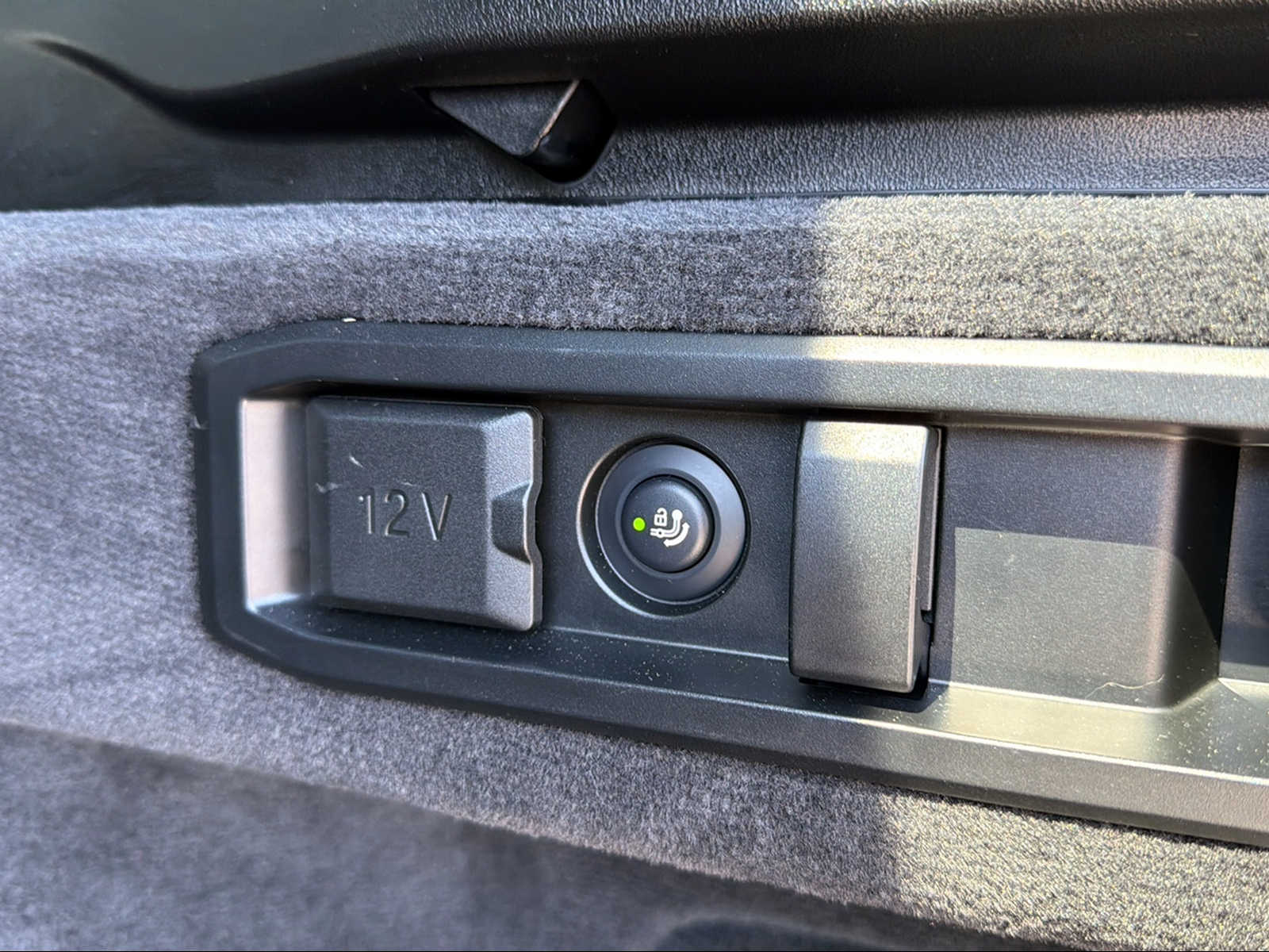 BMW M5 xDrive Touring-image-19