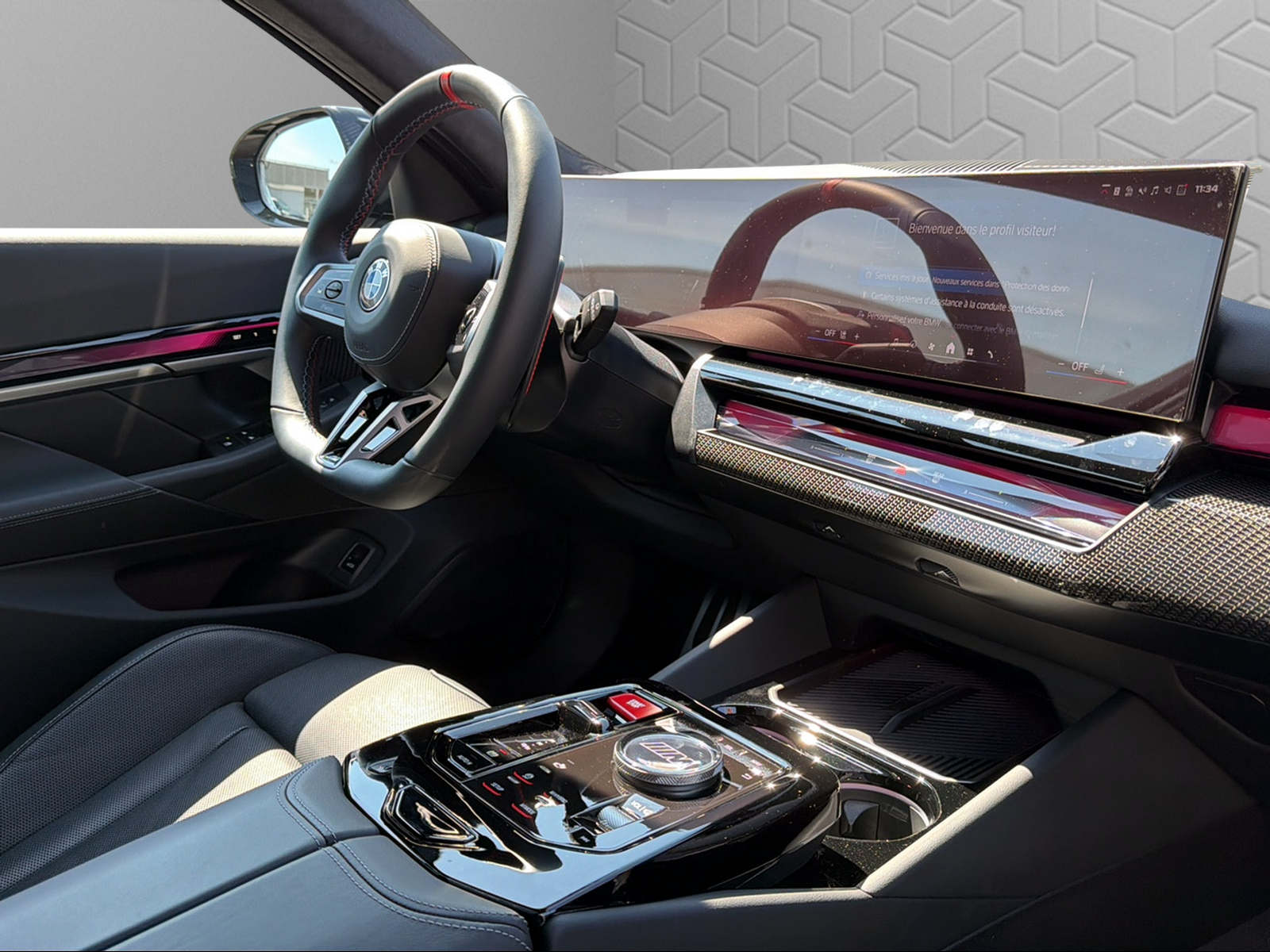 BMW M5 xDrive Touring-image-14