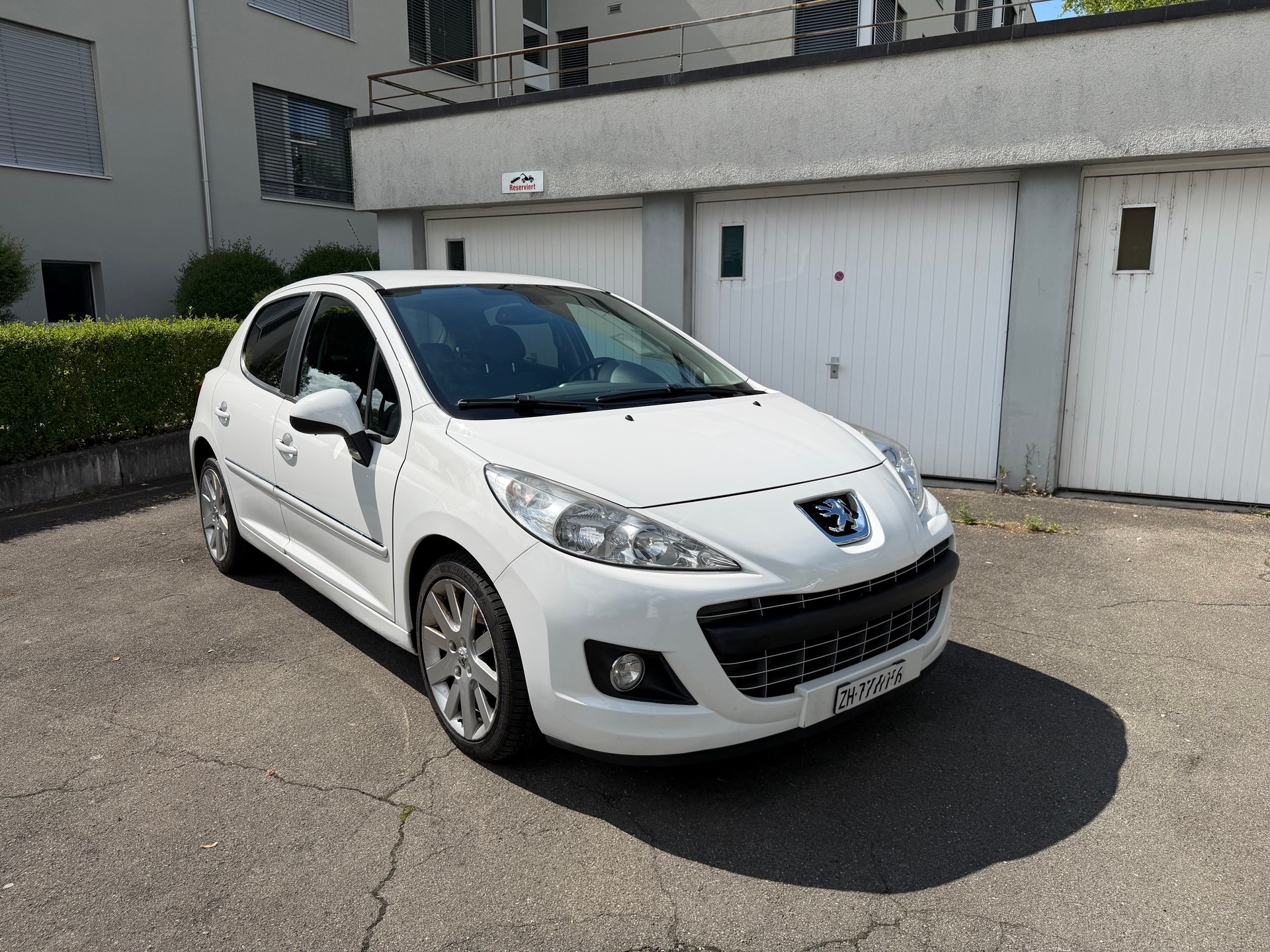 PEUGEOT 1.6 16V Allure-image-2