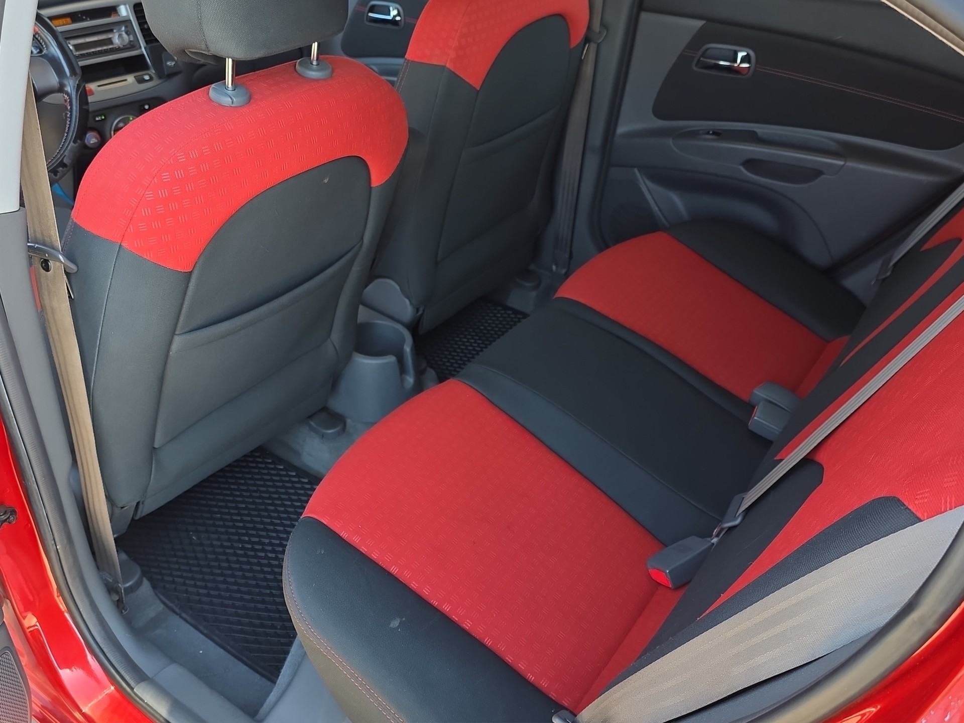 KIA Rio 1.6 CVVT Style-image-9