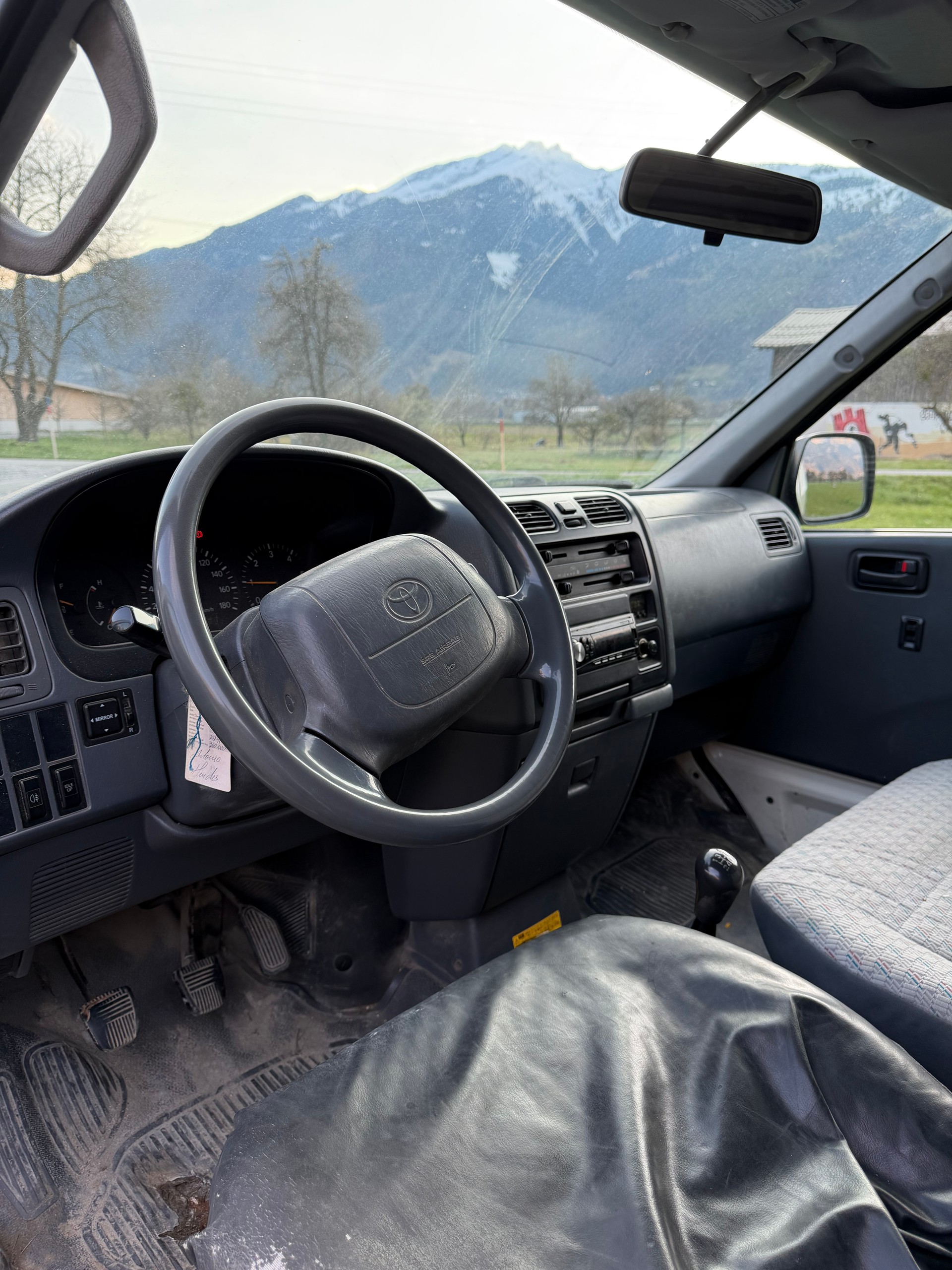 TOYOTA Hiace D-4D LWB 4WD Kombi-image-8