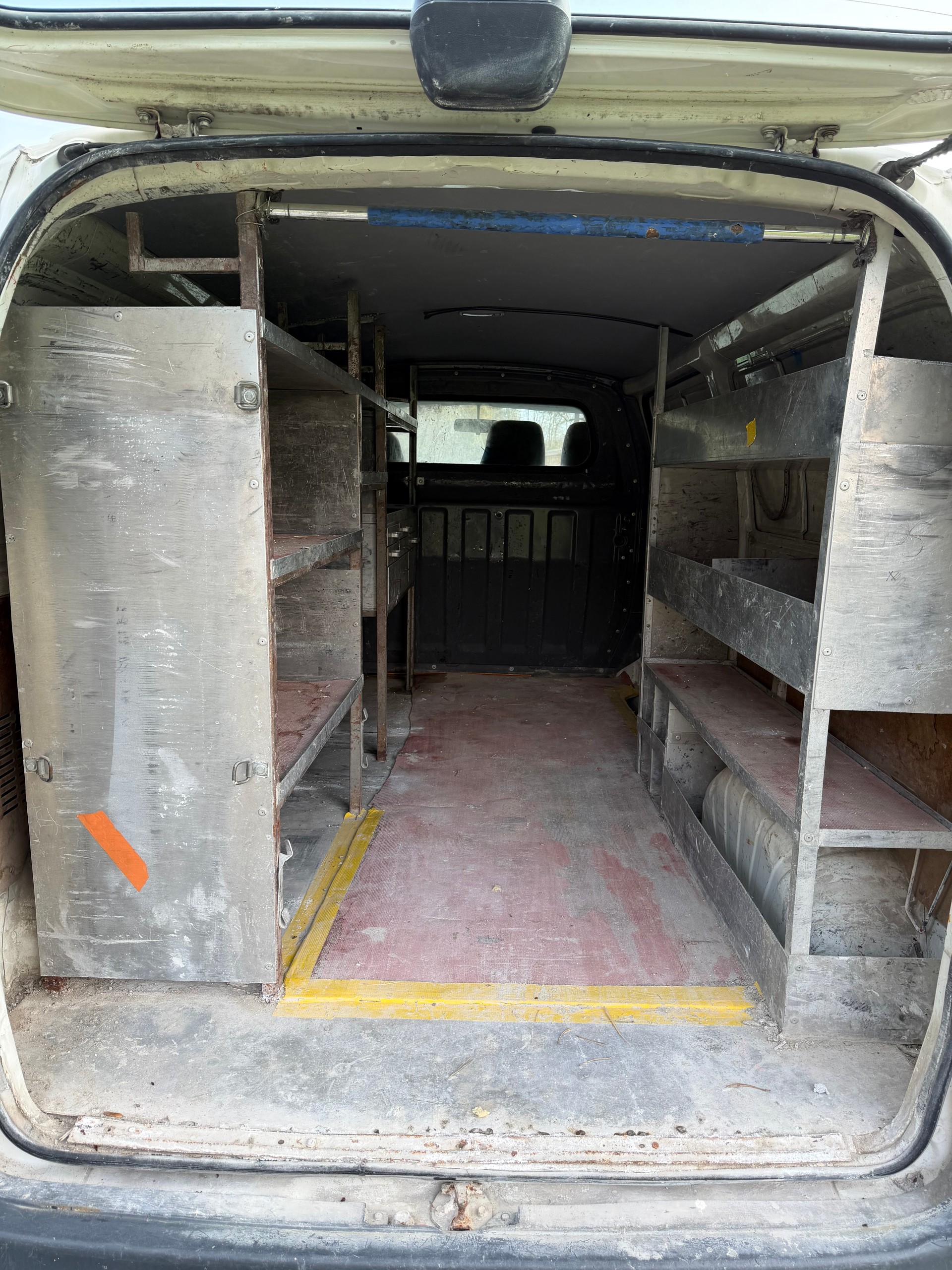 TOYOTA Hiace D-4D LWB 4WD Kombi-image-11