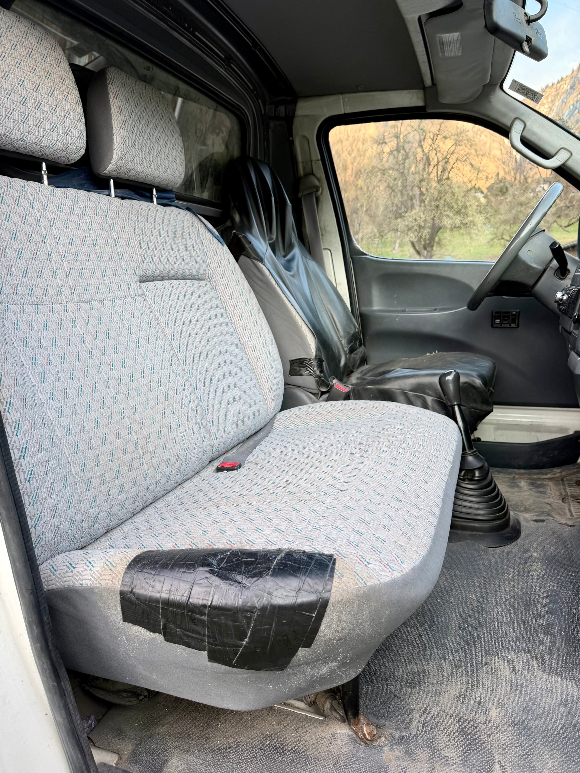 TOYOTA Hiace D-4D LWB 4WD Kombi-image-9