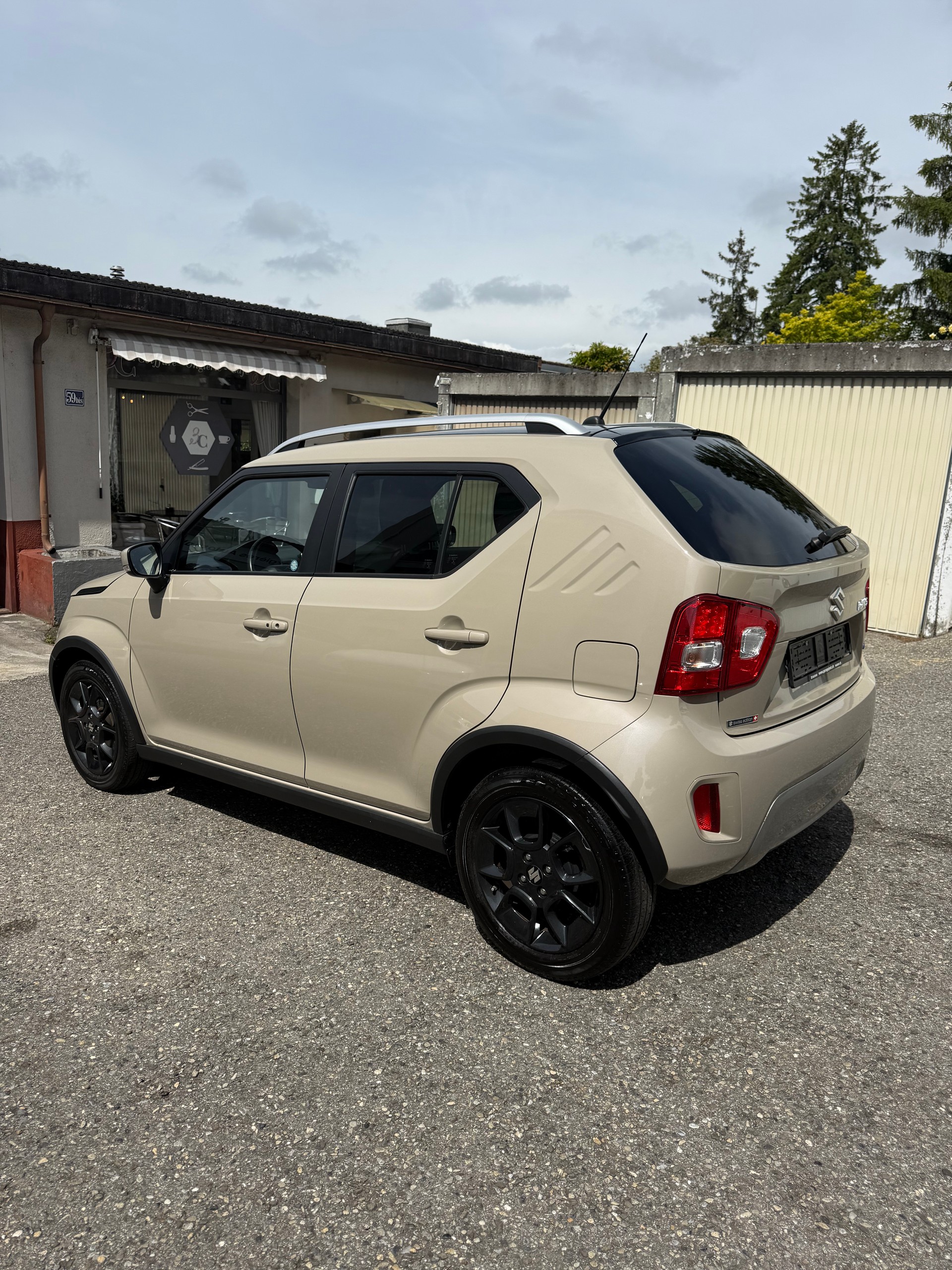 SUZUKI Ignis 1.2i Compact Top Hybrid CVT-showroom-element-3