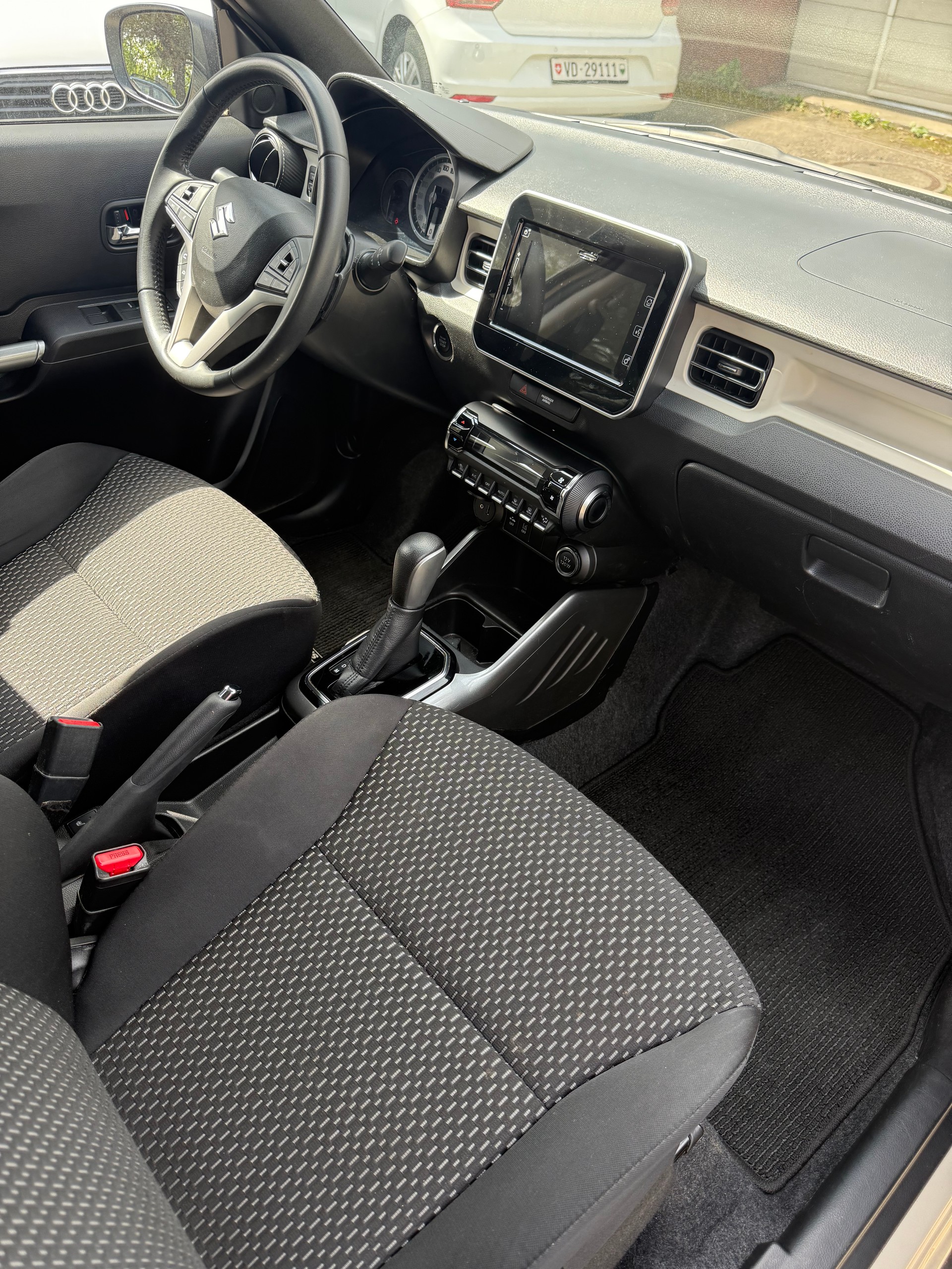 SUZUKI Ignis 1.2i Compact Top Hybrid CVT-image-8