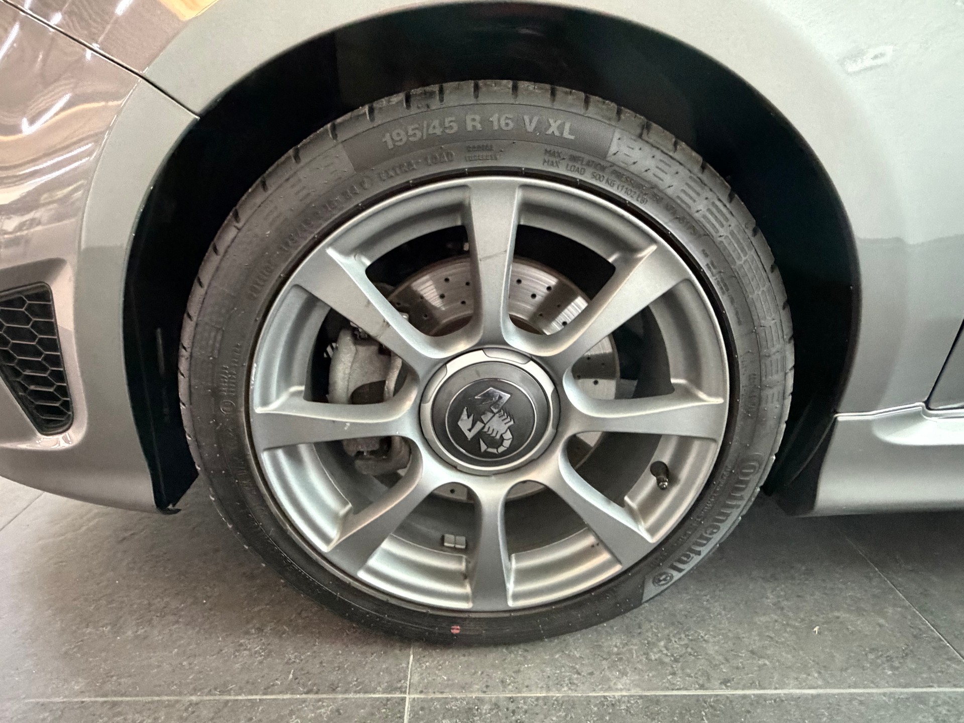 FIAT 595C 1.4 16V Turbo Abarth Turismo-image-9