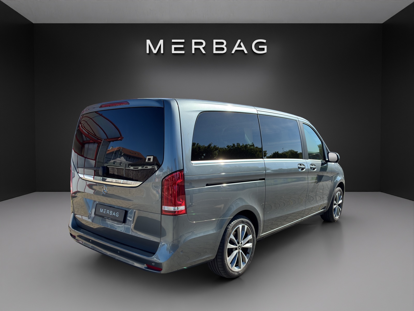 MERCEDES-BENZ V 300 d lang Avantgarde 4Matic 9G-Tronic-image-6