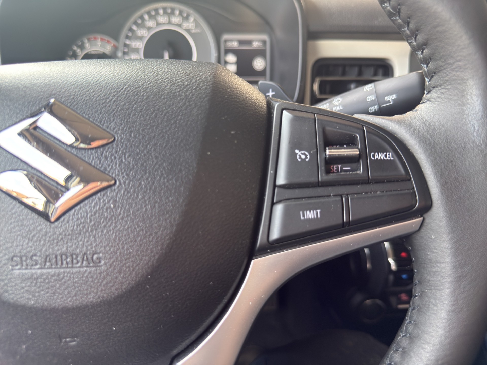 SUZUKI Ignis 1.2i Compact Top Hybrid CVT-image-15