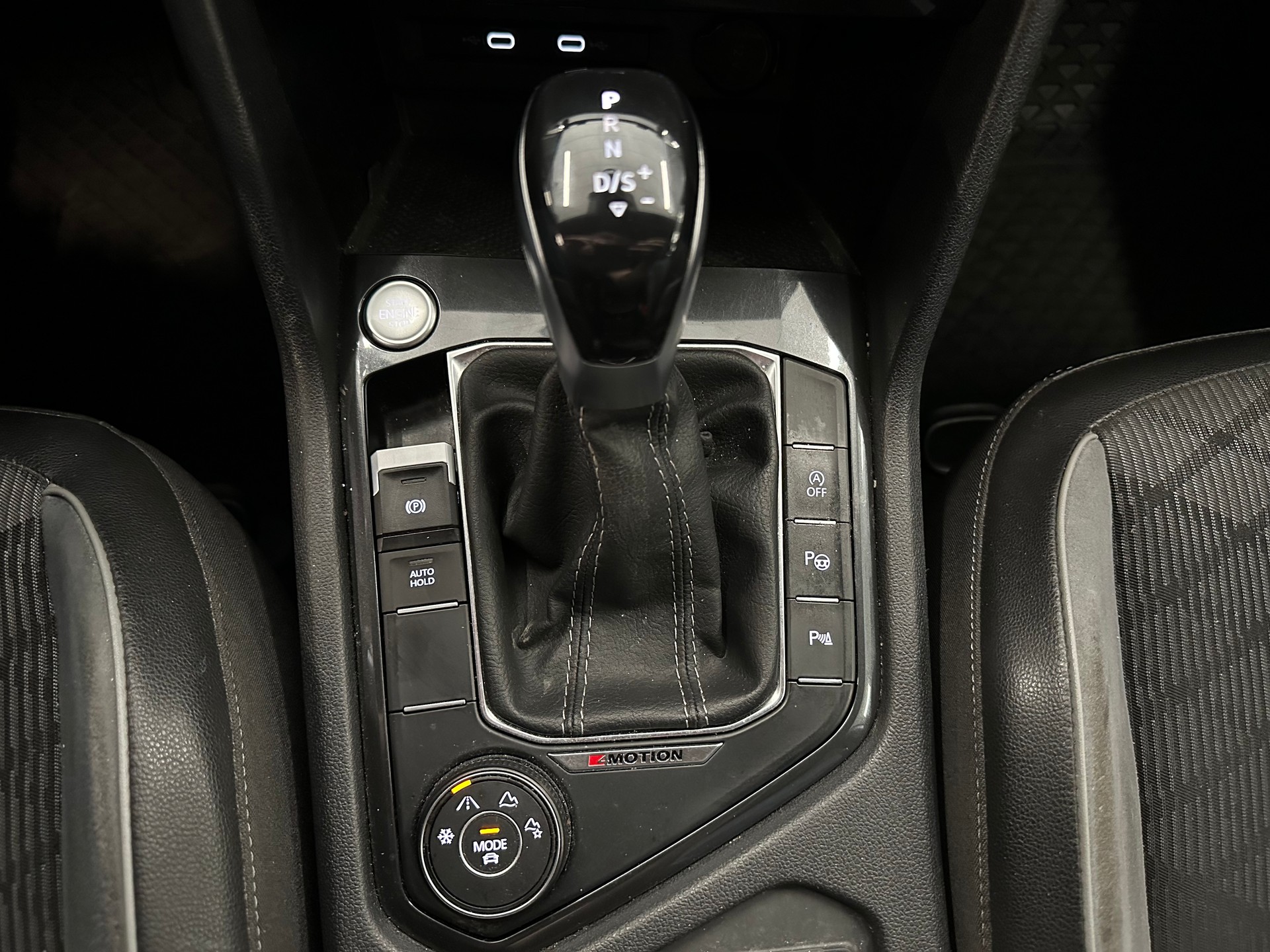 VW Tiguan Allspace 2.0 TDI SCR R-Line 4Motion DSG-image-20