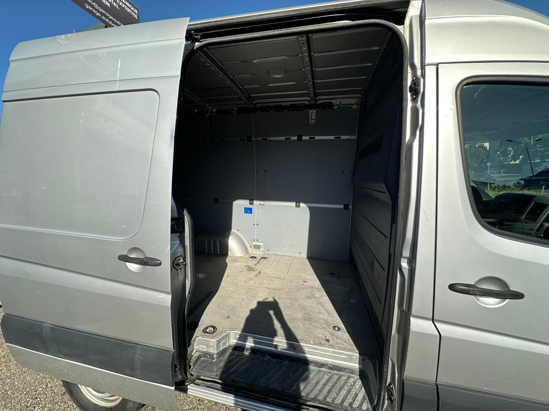 VW Crafter 35 2.0 TDI CR-image-7