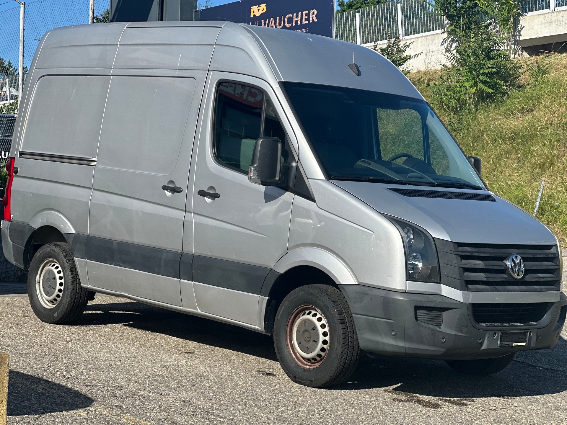 VW Crafter 35 2.0 TDI CR-image-2