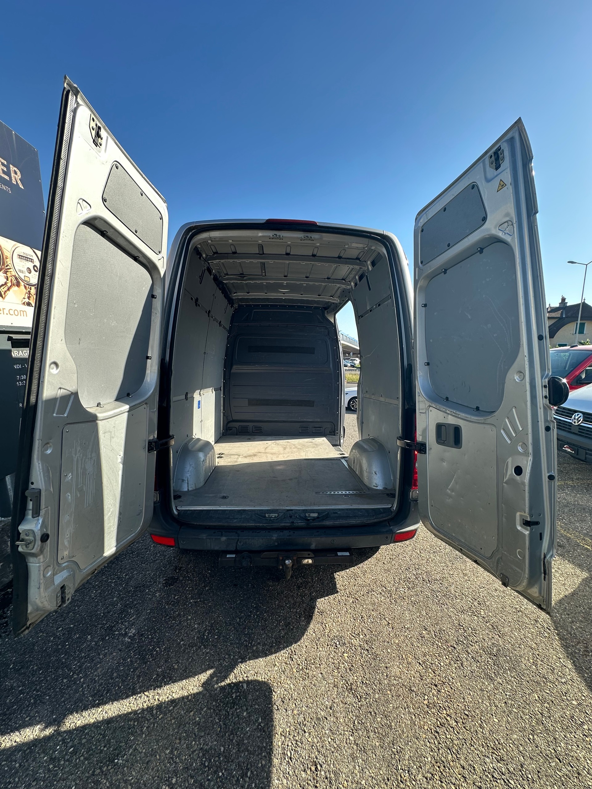VW Crafter 35 2.0 TDI CR-image-8