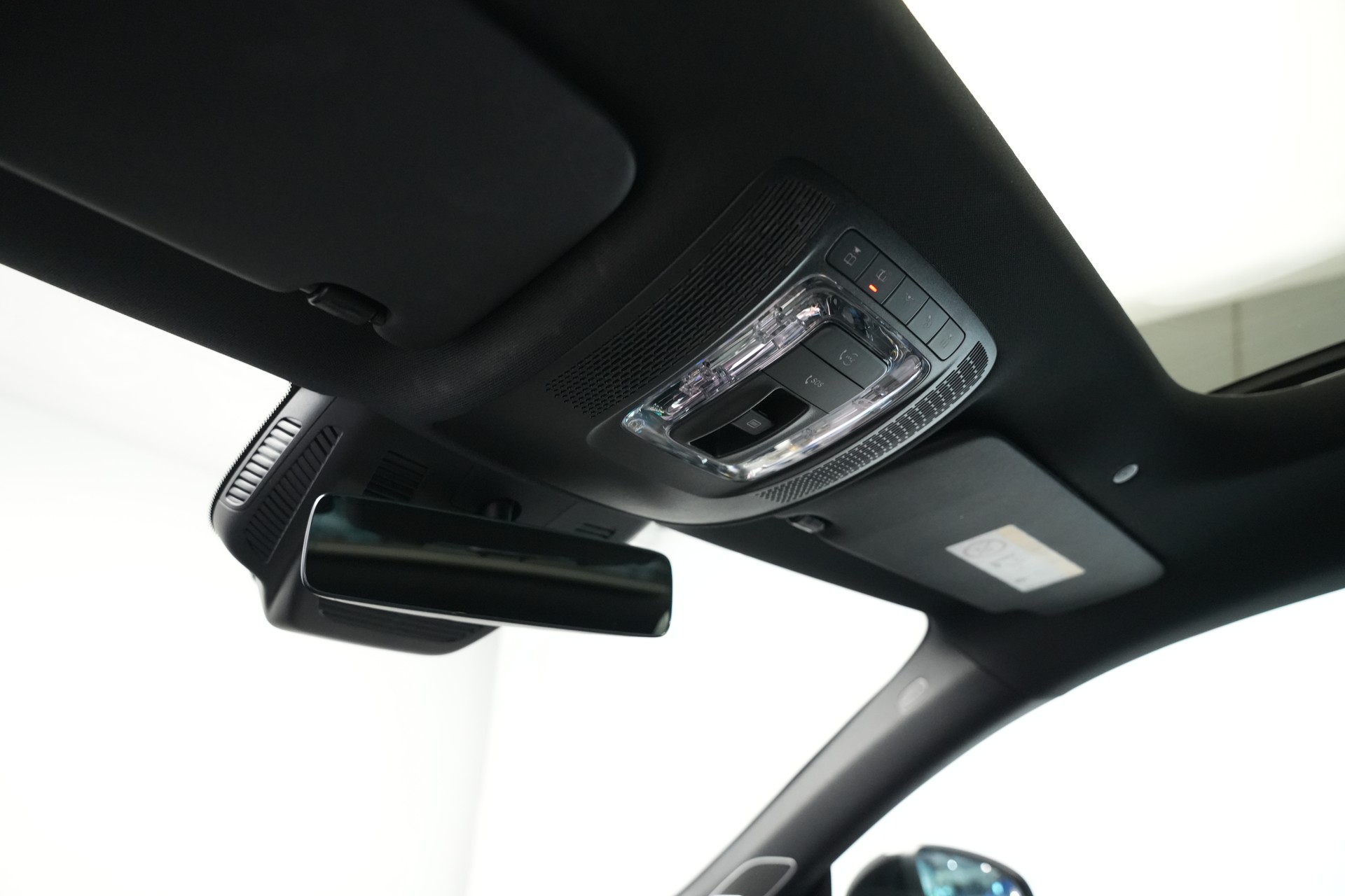 MERCEDES-BENZ CLA 35 AMG 4Matic 7G-DCT *CH-Fahrzeug*-image-16