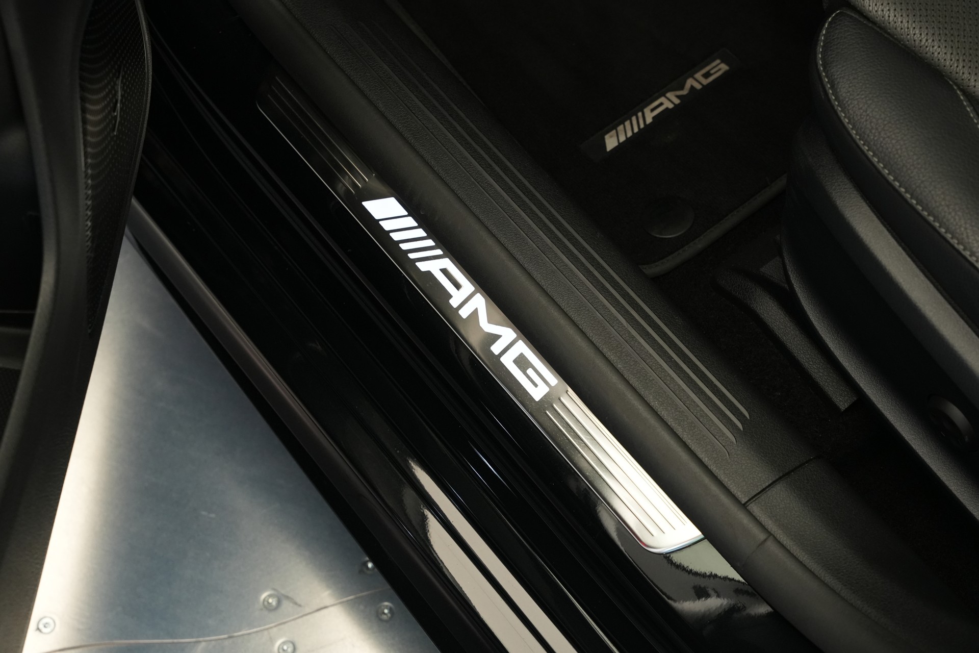 MERCEDES-BENZ CLA 35 AMG 4Matic 7G-DCT *CH-Fahrzeug*-image-27