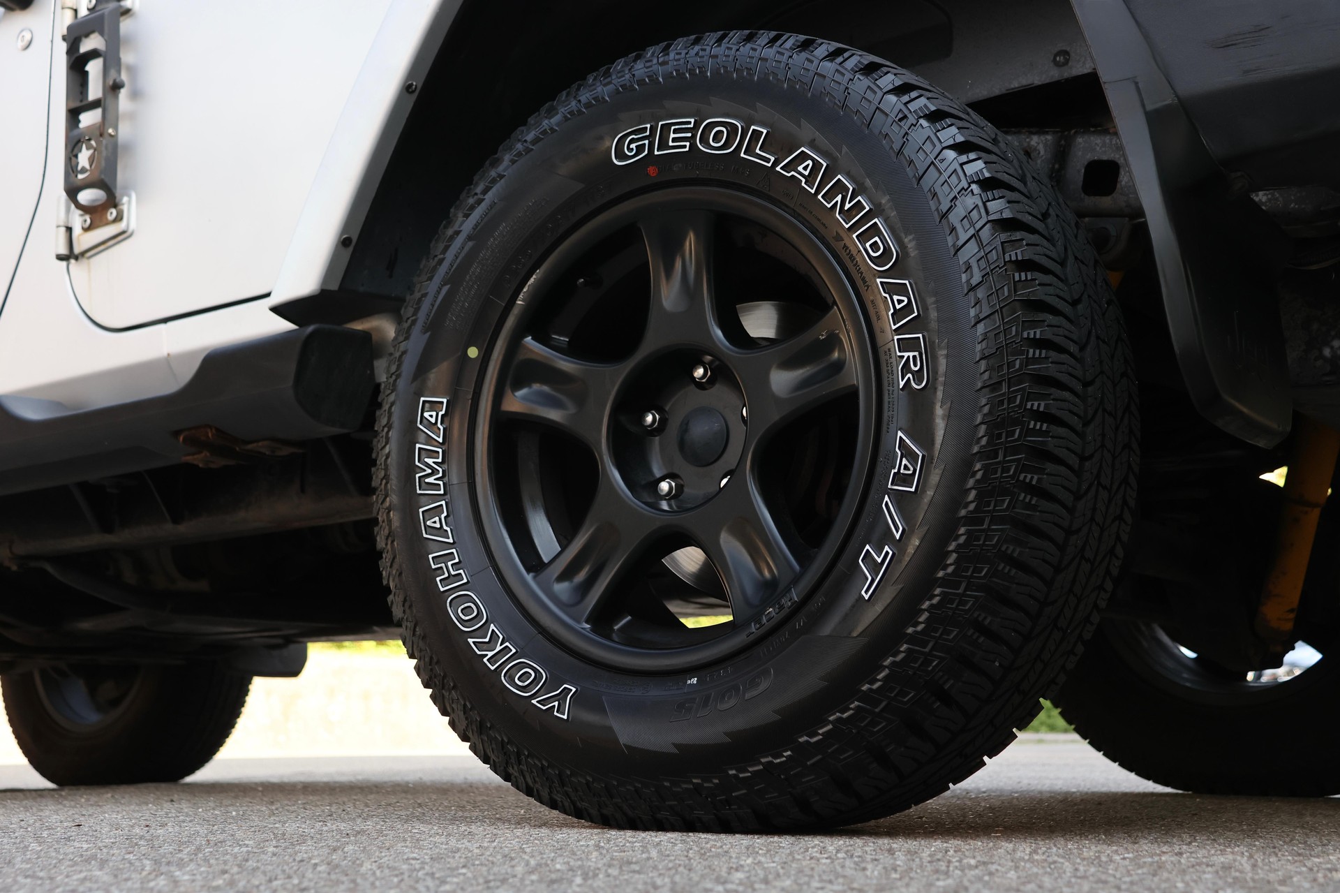 JEEP Wrangler 2.8CRD Unlimited Sahara Automatic (CH)-image-7