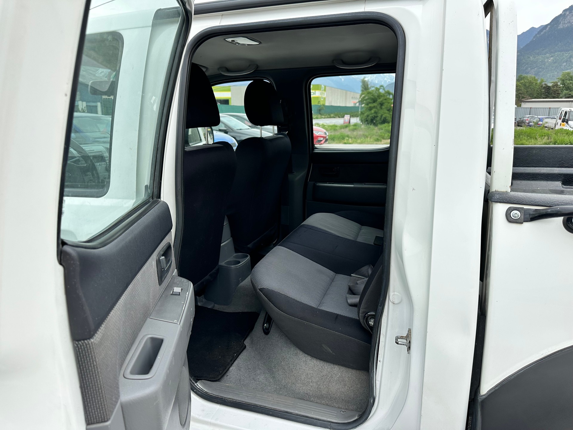 FORD Ranger Limited 2.5 TDCi 4x4-image-15