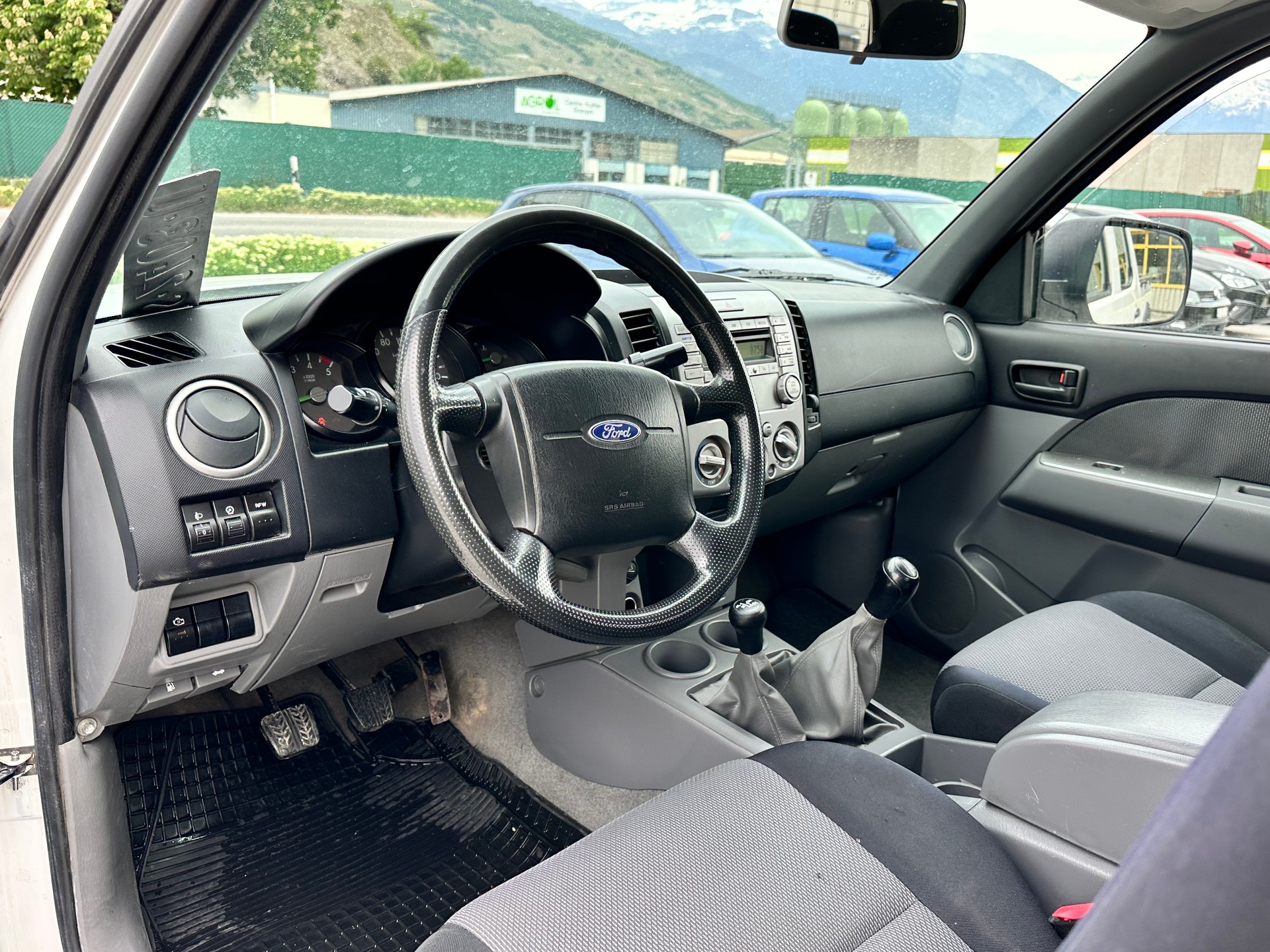 FORD Ranger Limited 2.5 TDCi 4x4-image-10